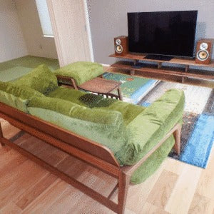 大阪府F様邸(ダイニングテーブル、ソファ、チェア、ギャッベ、ベッド)