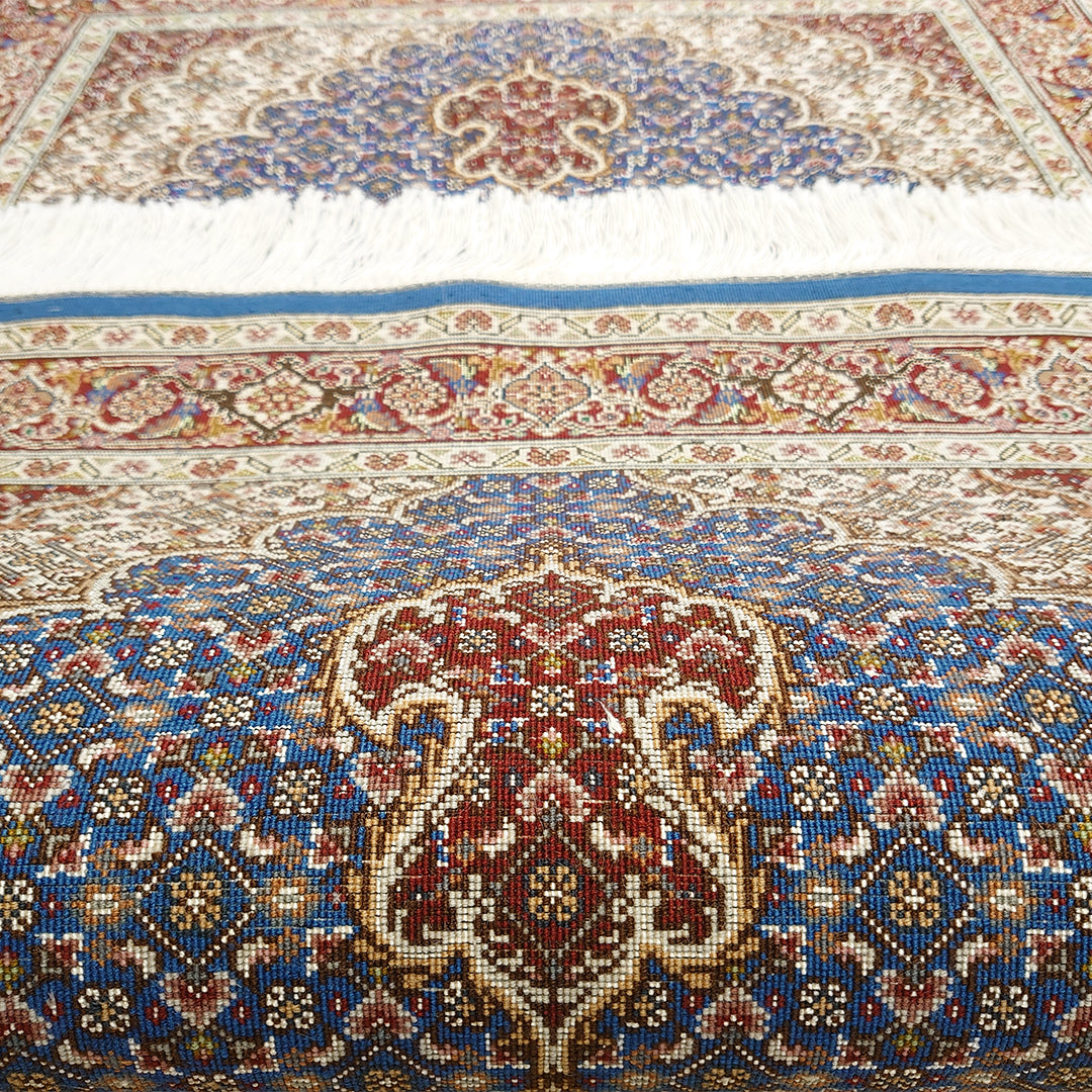 ペルシャ絨毯 イラン タブリーズ産<br>玄関マットサイズ 128×83