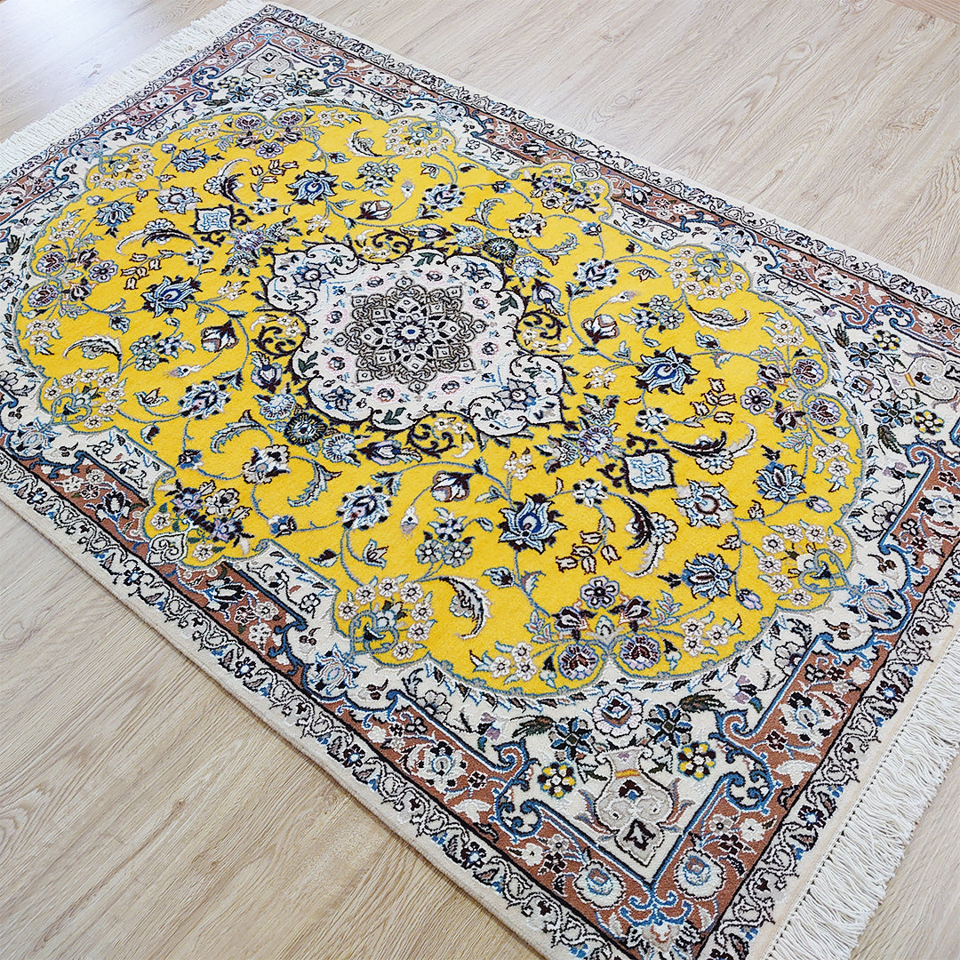 ペルシャ絨毯 イラン ナイン産<br>玄関マットサイズ 154×102
