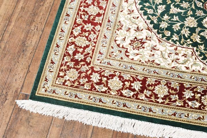 ペルシャ絨毯 イラン<br> クム産 148✕100<br>【商品番号: 107257】