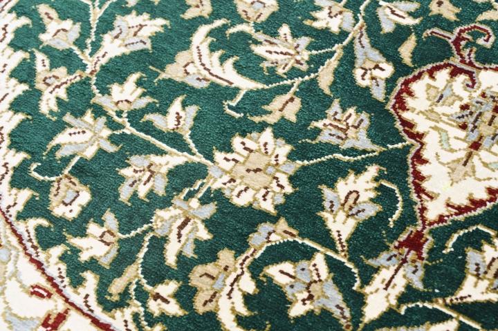 ペルシャ絨毯 イラン<br> クム産 148✕100<br>【商品番号: 107257】