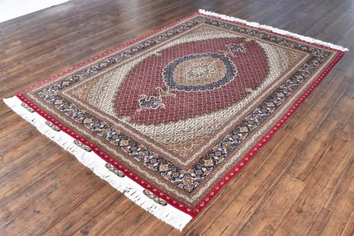 ペルシャ絨毯 イラン タブリーズ産<br>リビングサイズ 207✕153