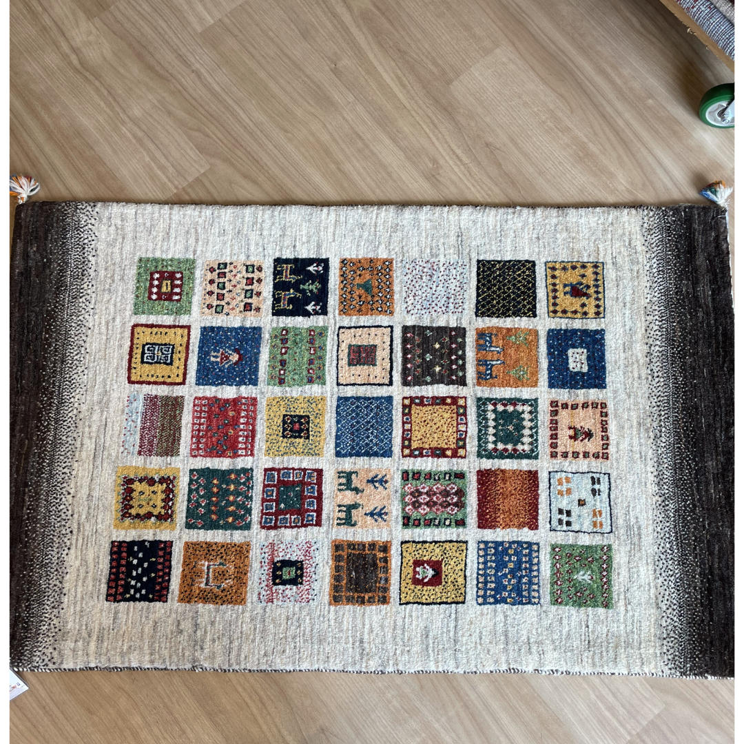 ギャッベ イラン産<br>玄関マットサイズ 132×84