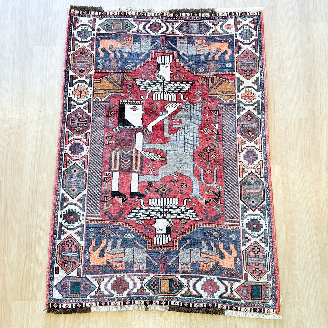 トライバルラグ<br>イラン産<br>リビングサイズ 152×110