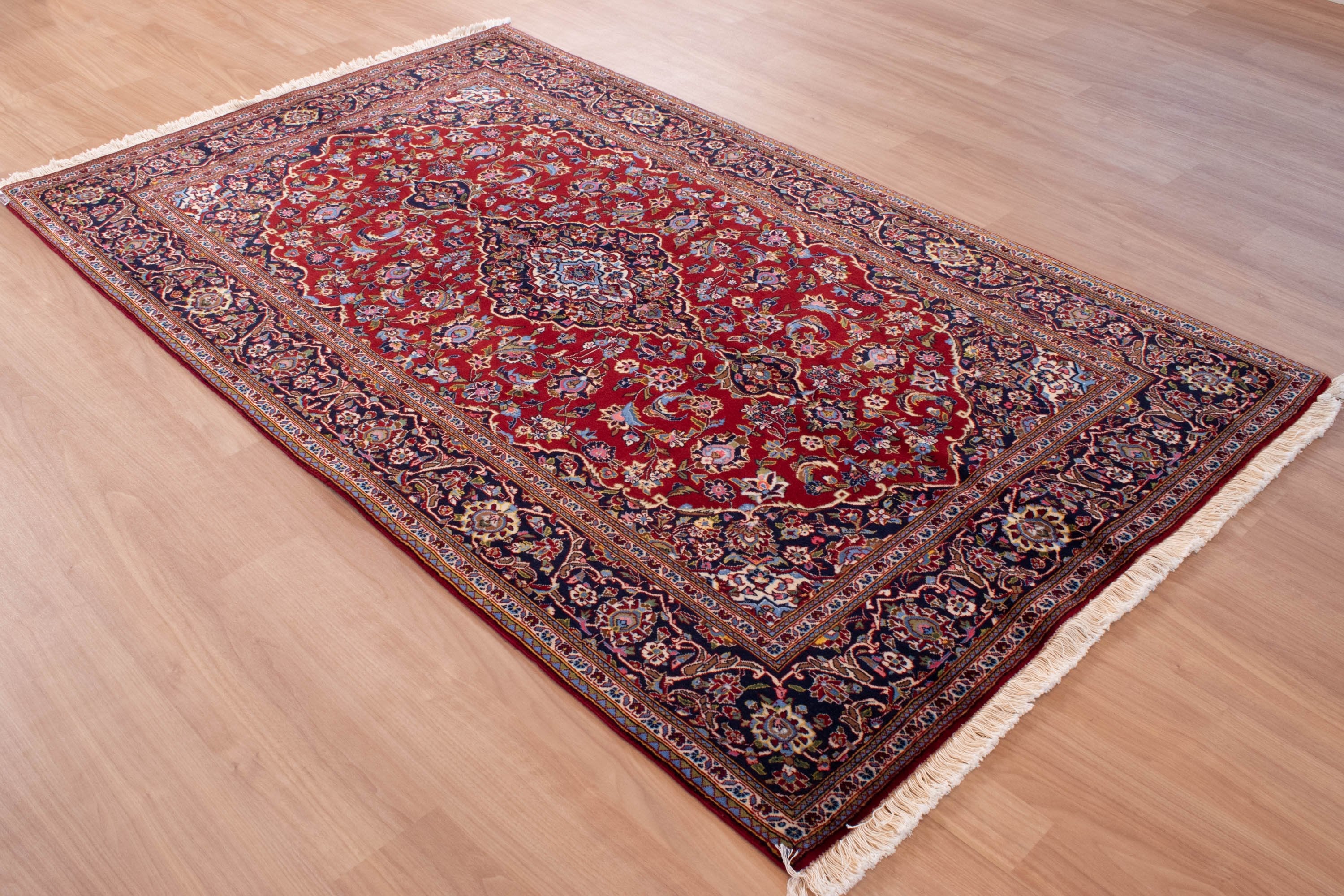 ペルシャ絨毯 イラン<br> カシャーン産 227✕135<br>【商品番号:51698】