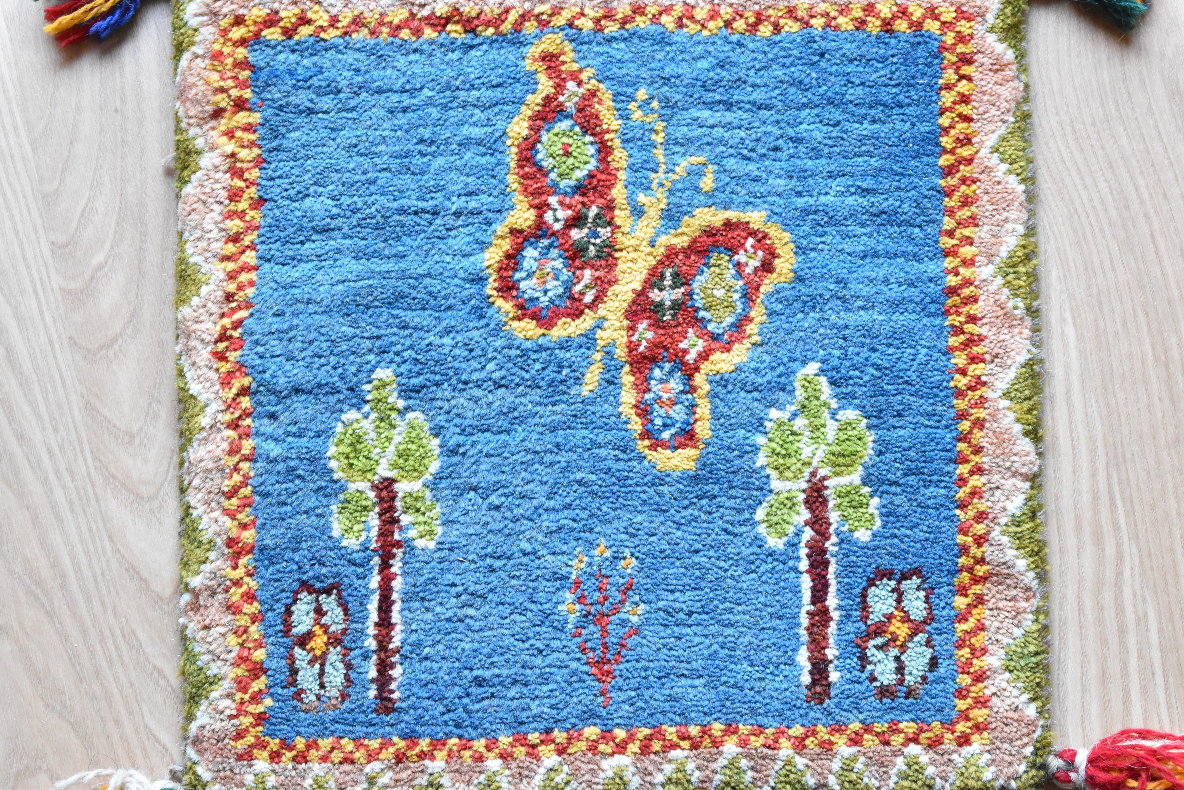ギャッベ イラン産 <br>座布団サイズ 39×41