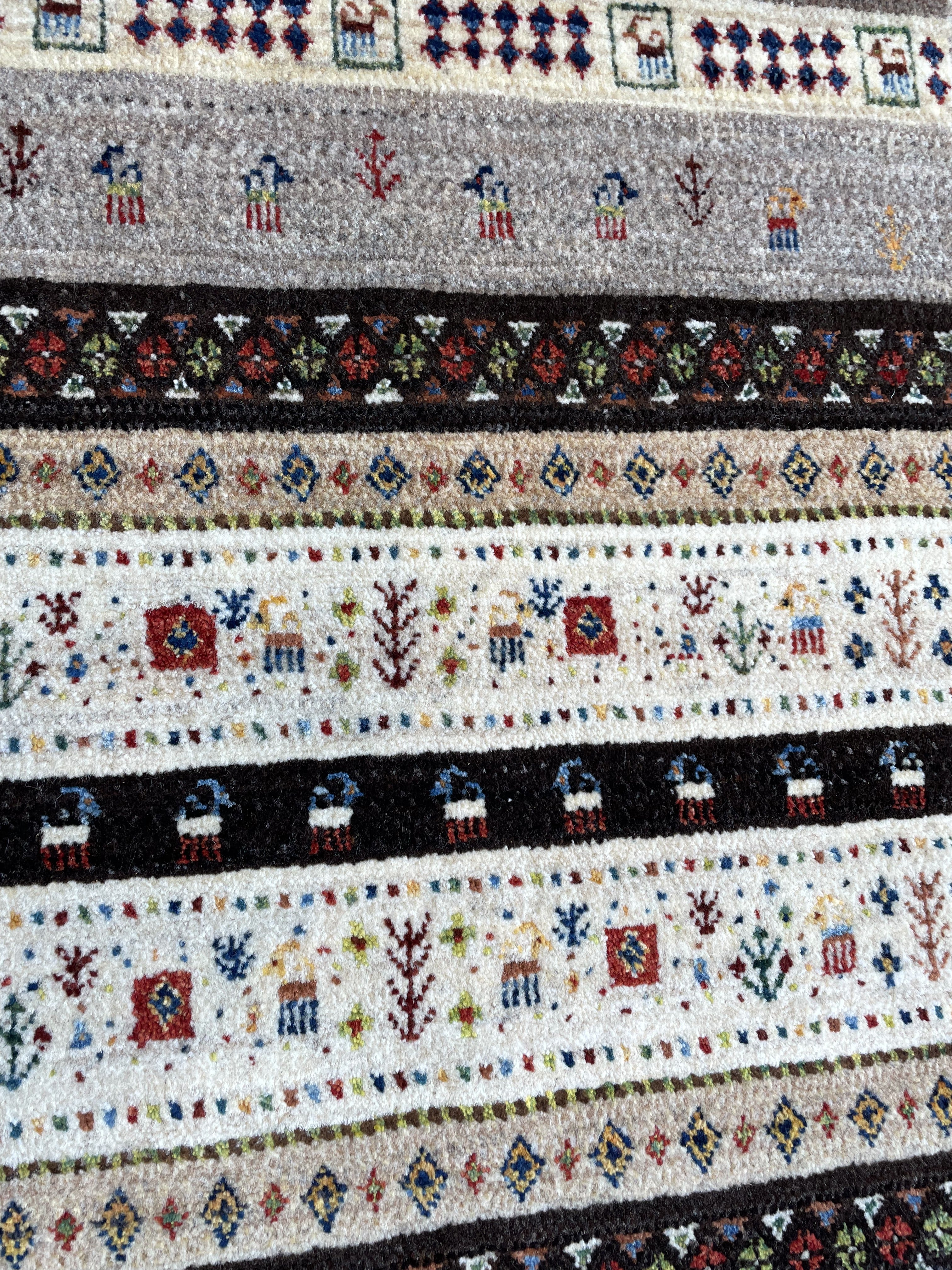 ギャッベ イラン産<br>玄関マットサイズ 128×82