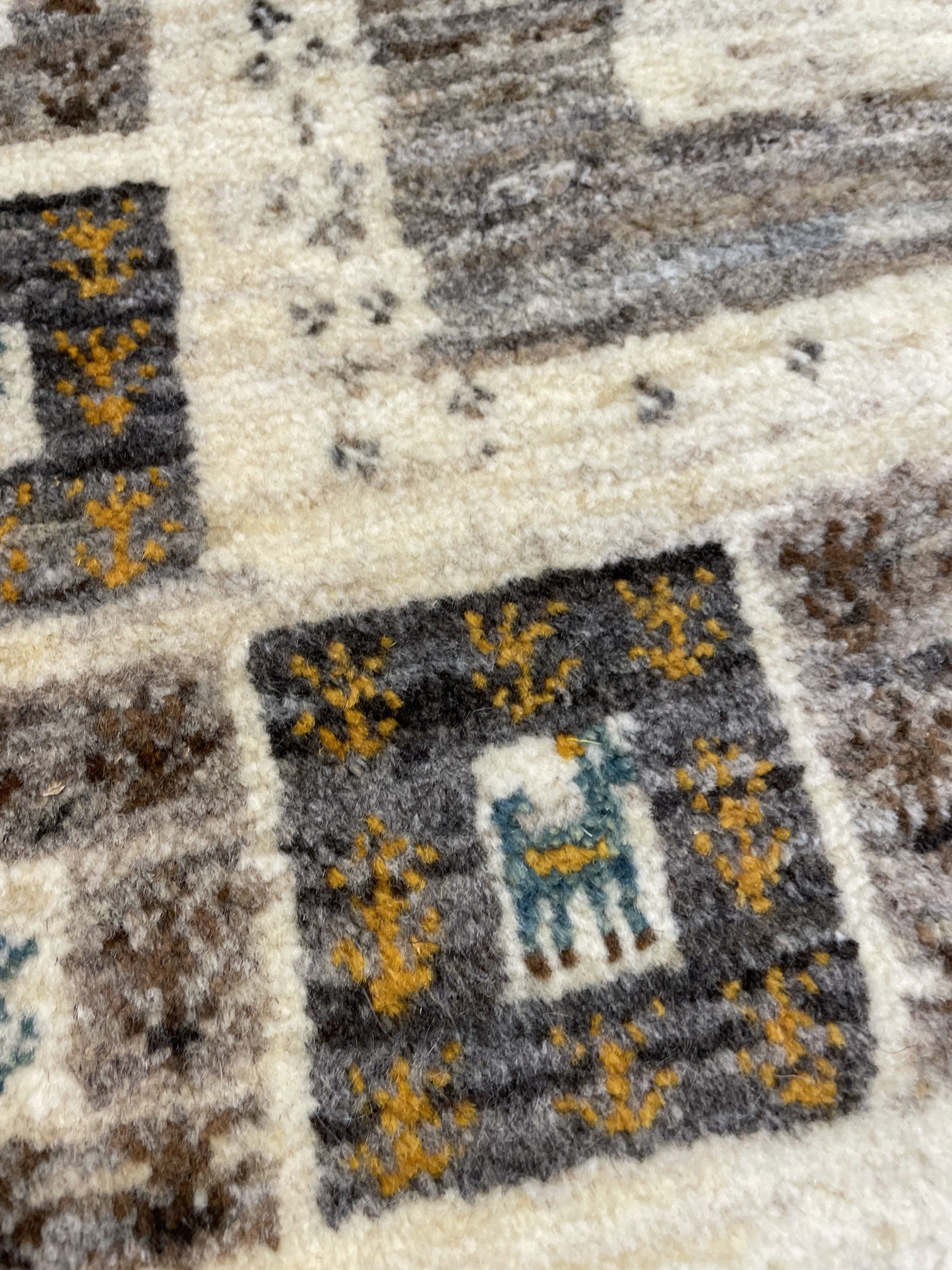 ギャッベ イラン産<br>玄関マットサイズ 126×84