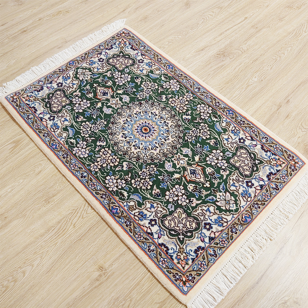 ペルシャ絨毯 イラン ナイン産<br>玄関マットサイズ 90×60