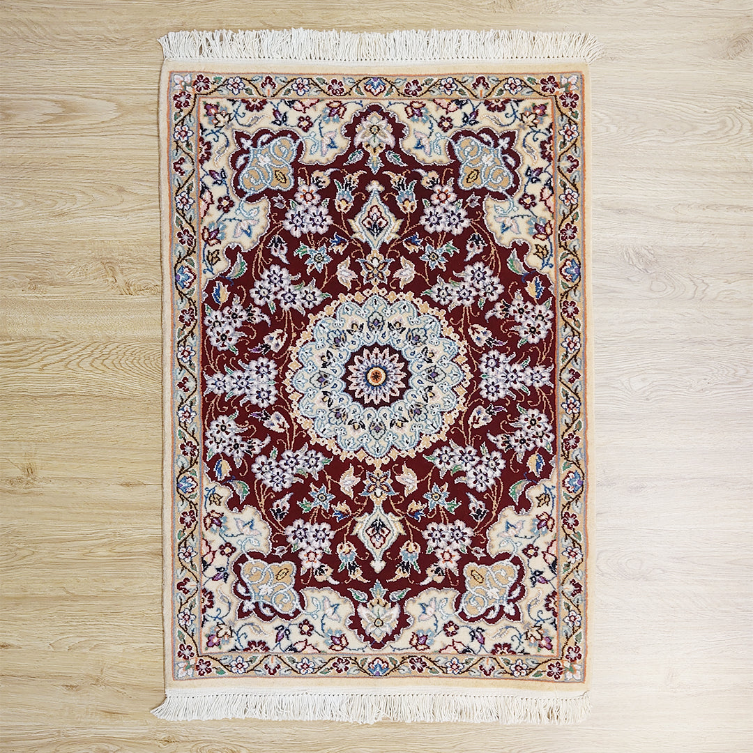 ペルシャ絨毯 イラン ナイン産<br>玄関マットサイズ 90×60