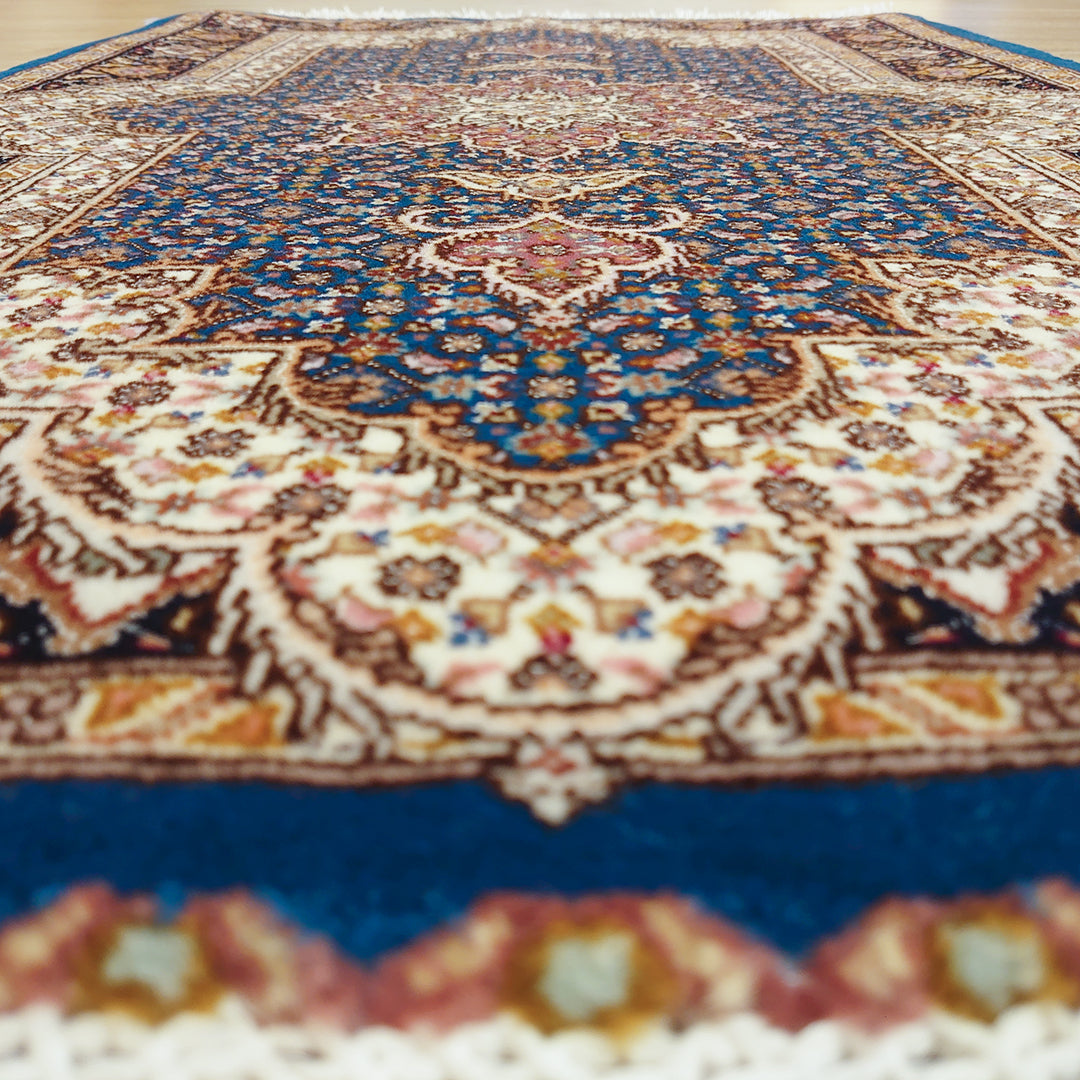 ペルシャ絨毯 イラン タブリーズ産<br>玄関マットサイズ 92×62