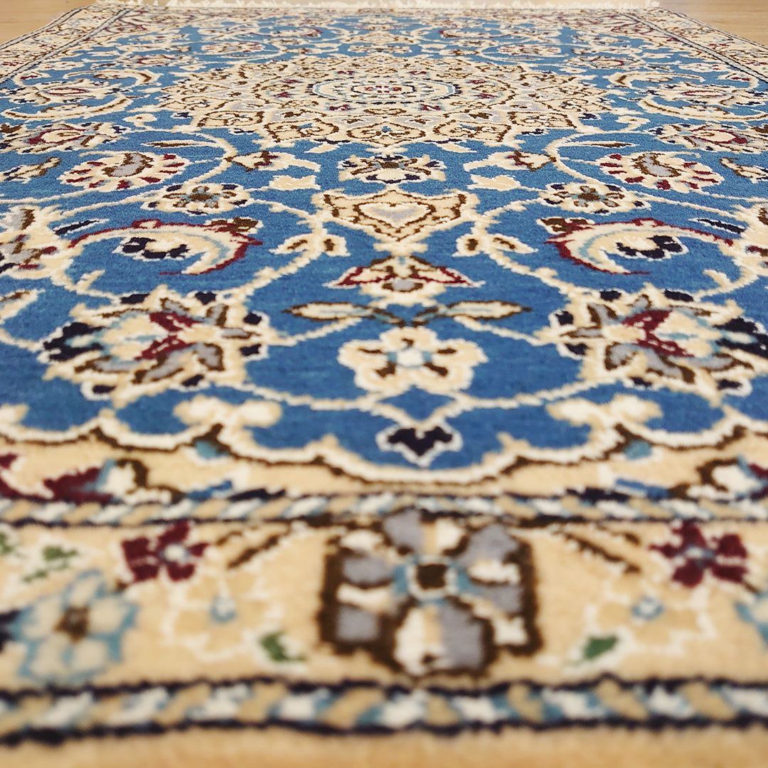 ペルシャ絨毯 イラン ナイン産<br>玄関マットサイズ 86×60