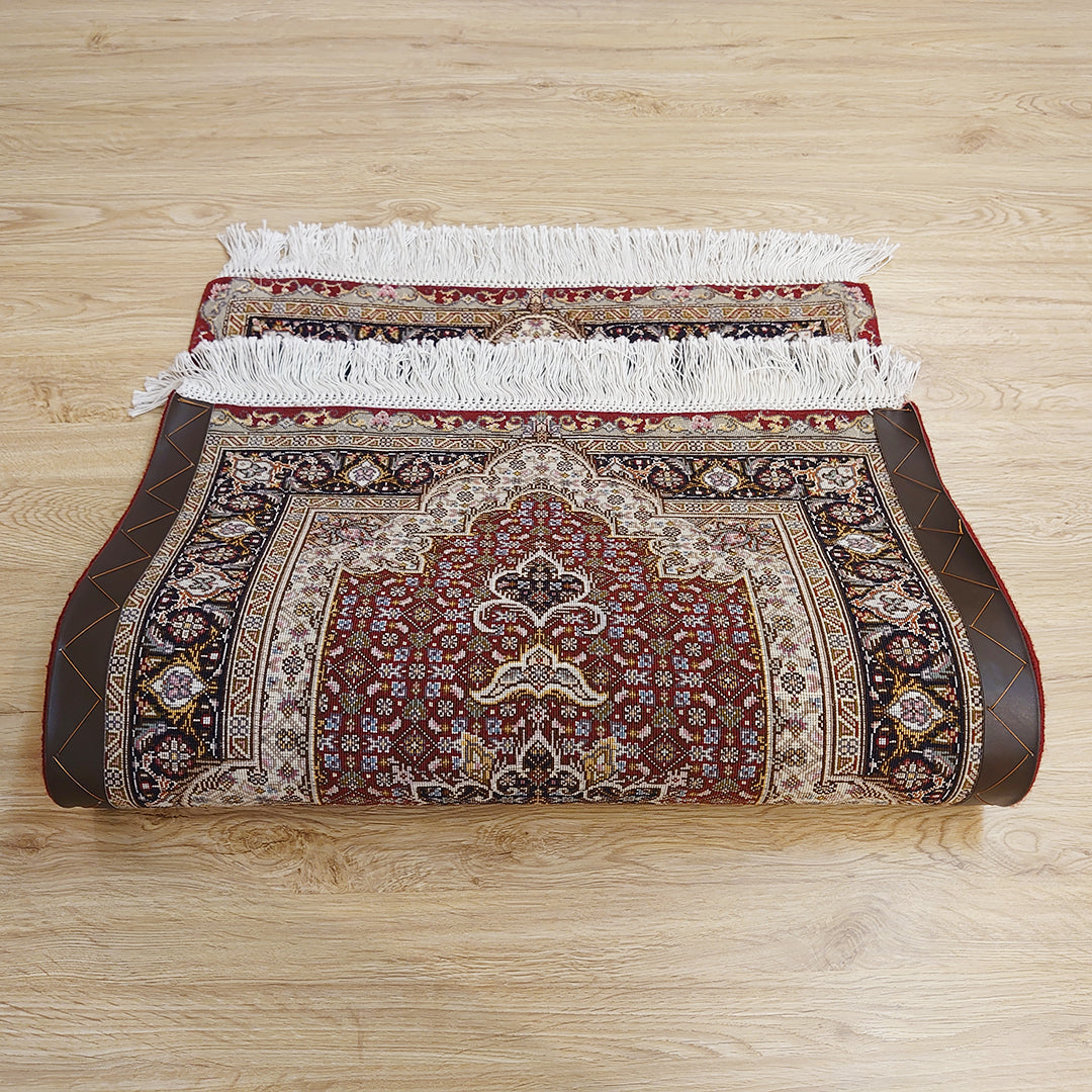 ペルシャ絨毯 イラン タブリーズ産<br>玄関マットサイズ 95×62