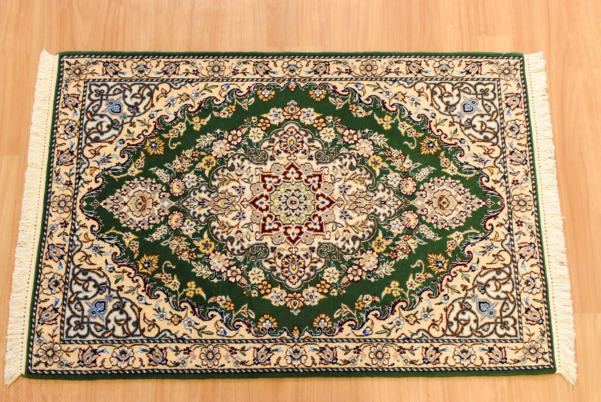 ペルシャ絨毯 イラン ナイン産<br>玄関マットサイズ 80×120