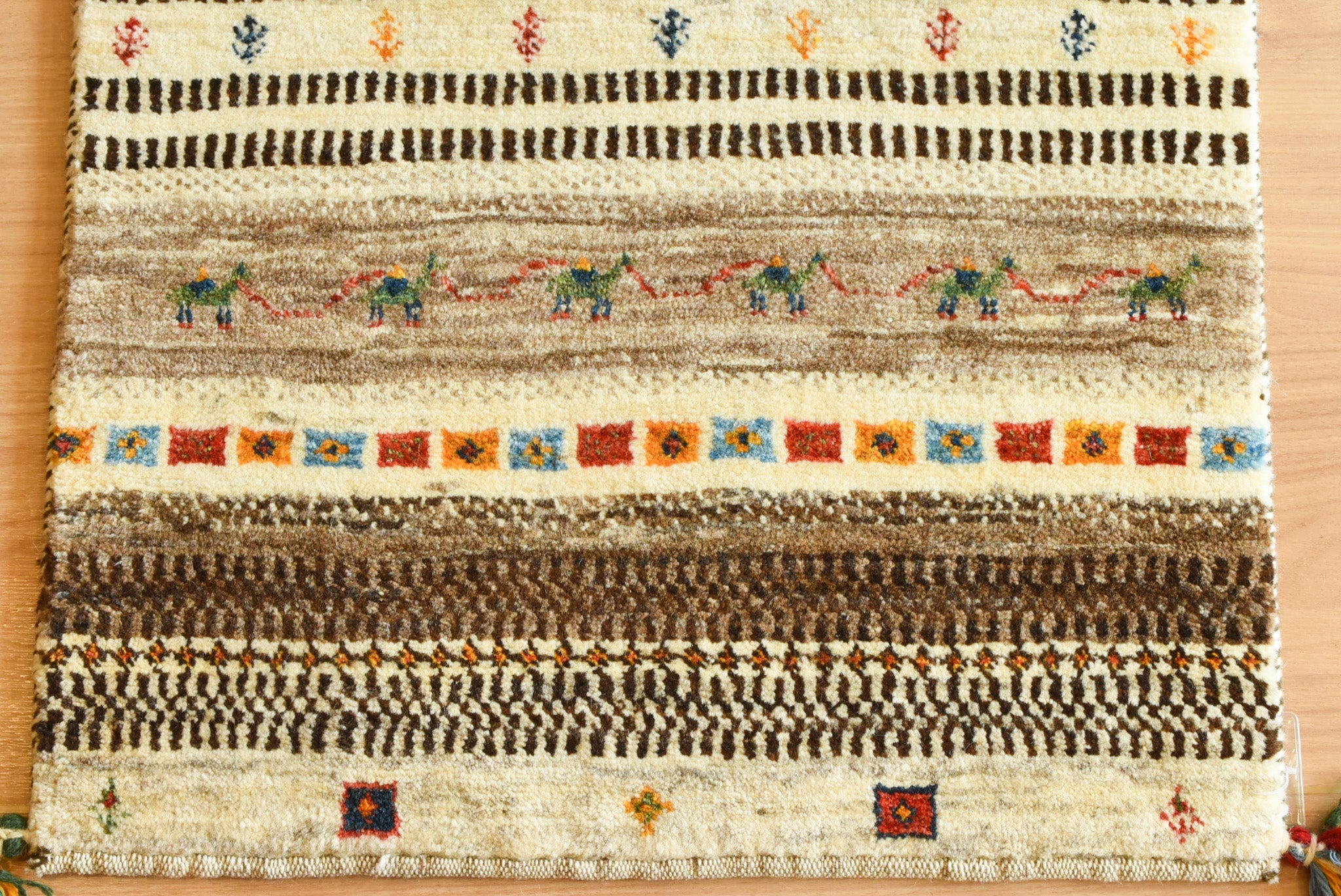 ギャッベ イラン産<br>玄関マットサイズ 62×89