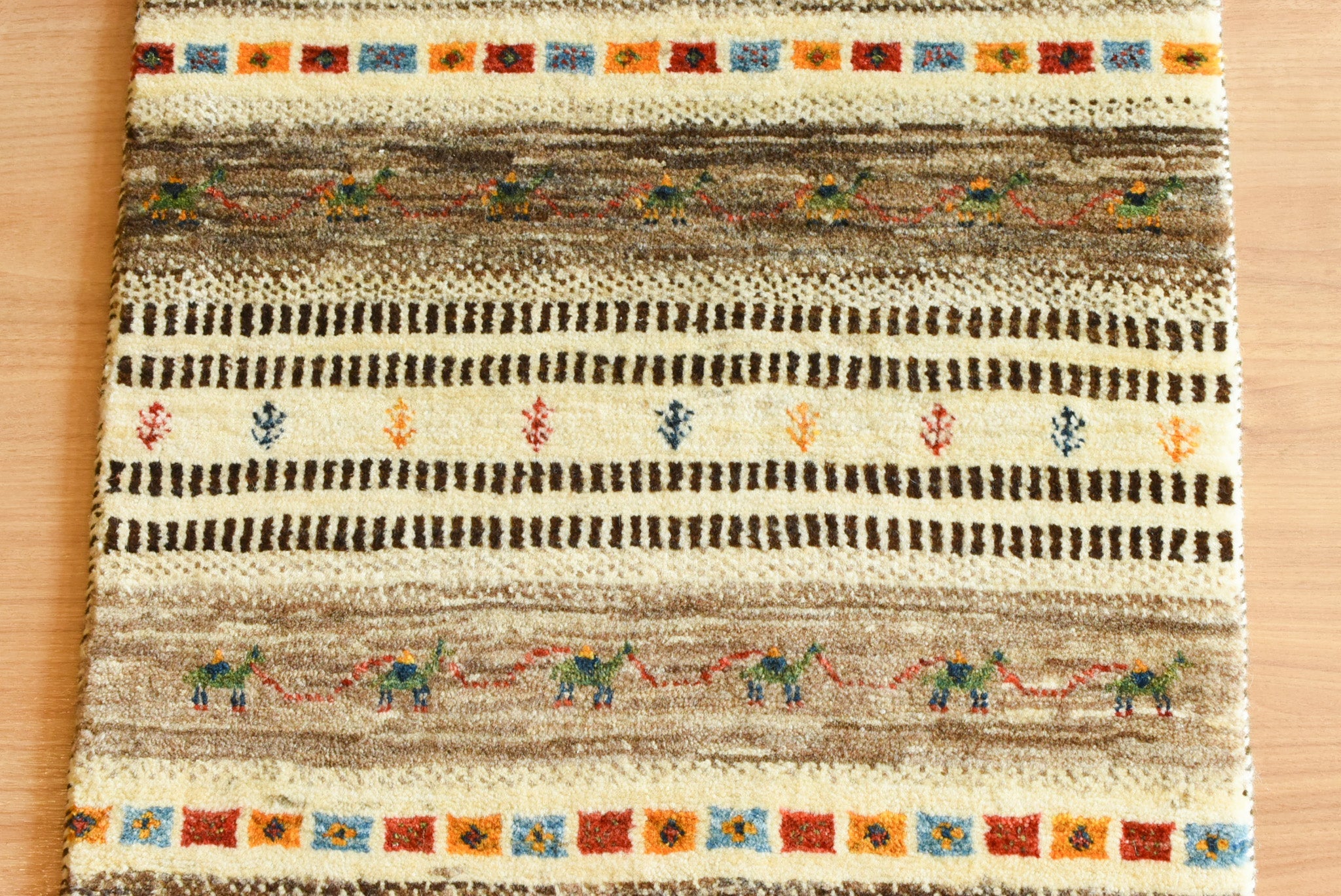 ギャッベ イラン産<br>玄関マットサイズ 62×89