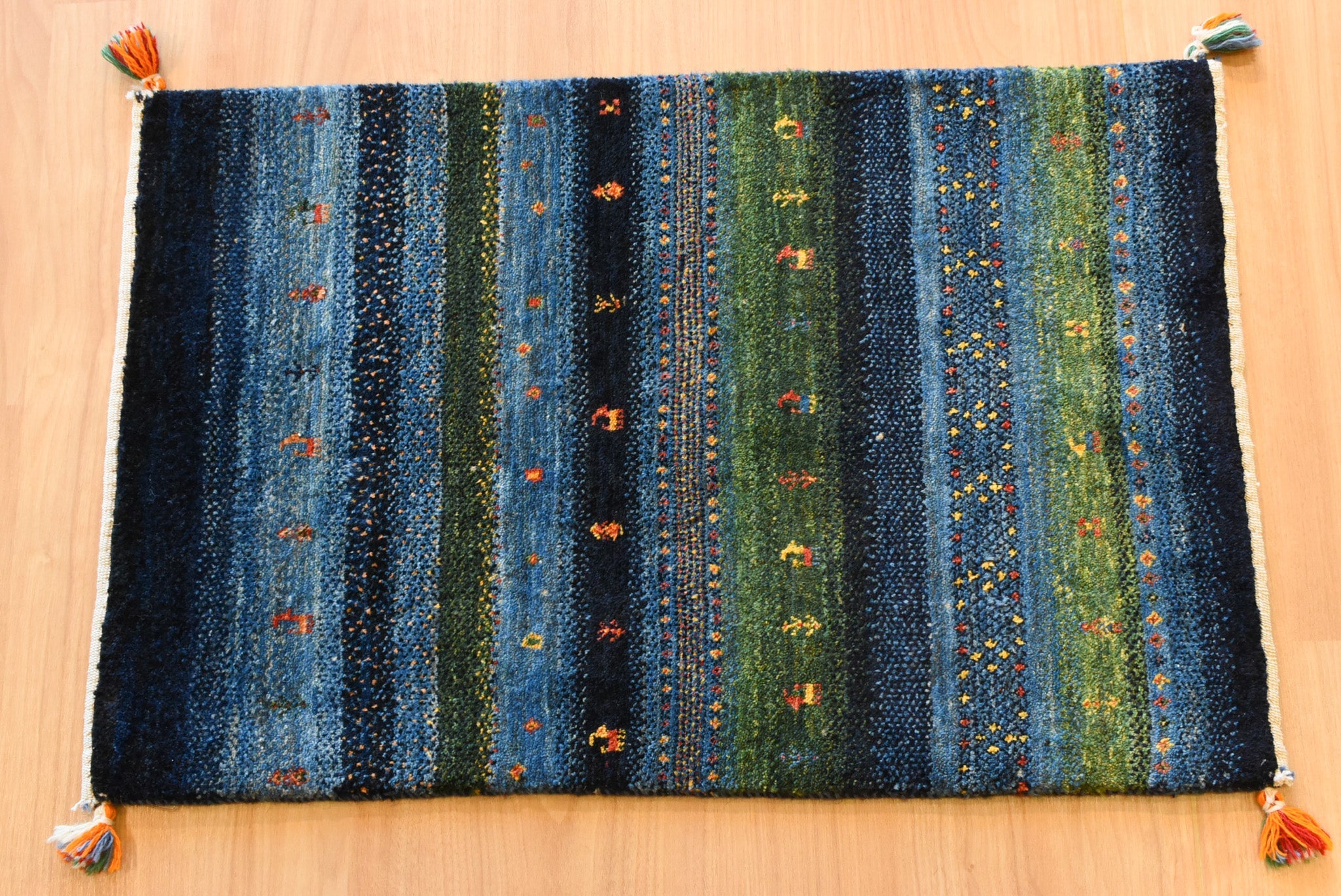 ギャッベ イラン産 <br>玄関マットサイズ<br>サイズ:約64×96<br>【商品番号:64638】