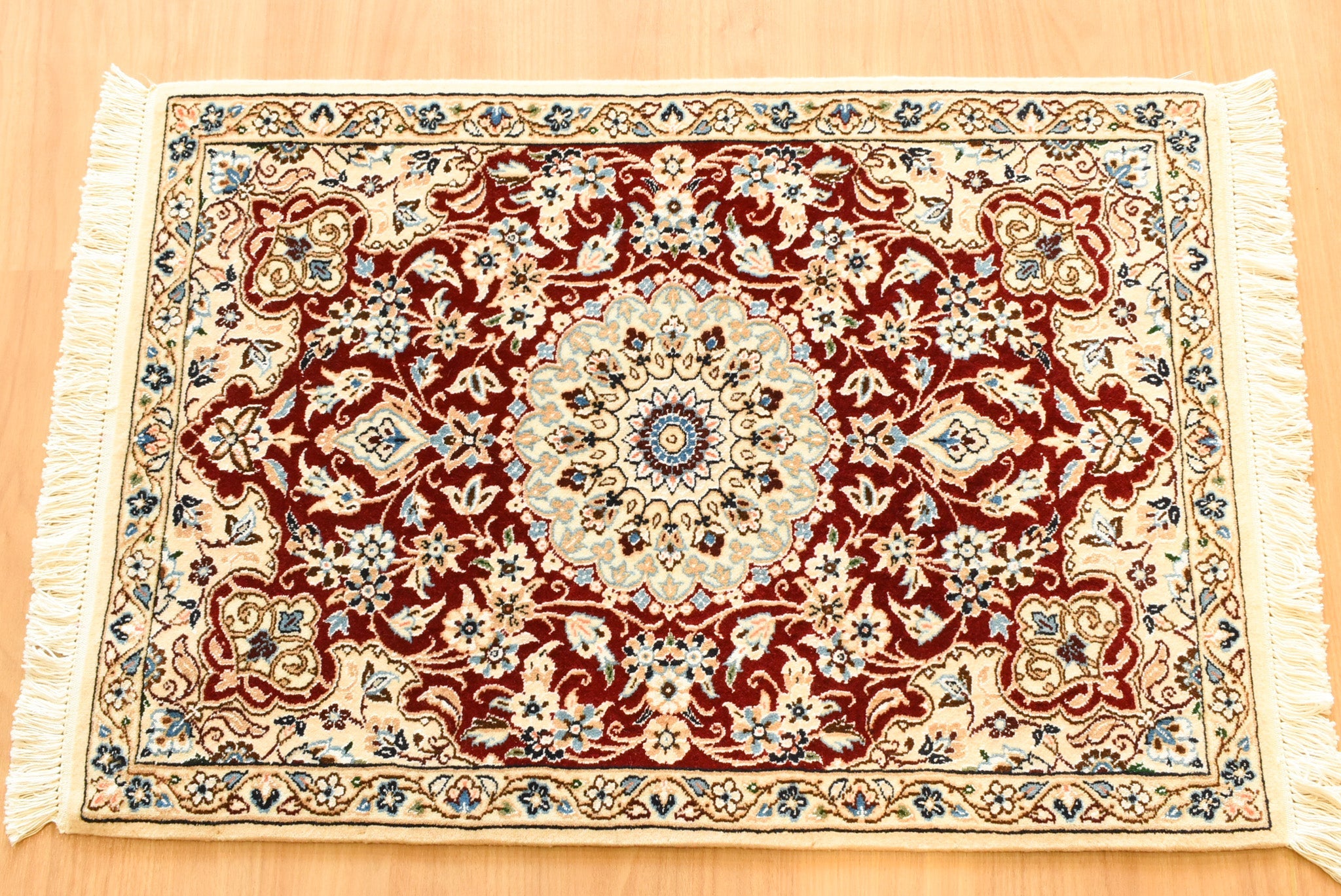 ペルシャ絨毯 イラン<br> ナイン産<br>サイズ:約66×95<br>【商品番号:54345】