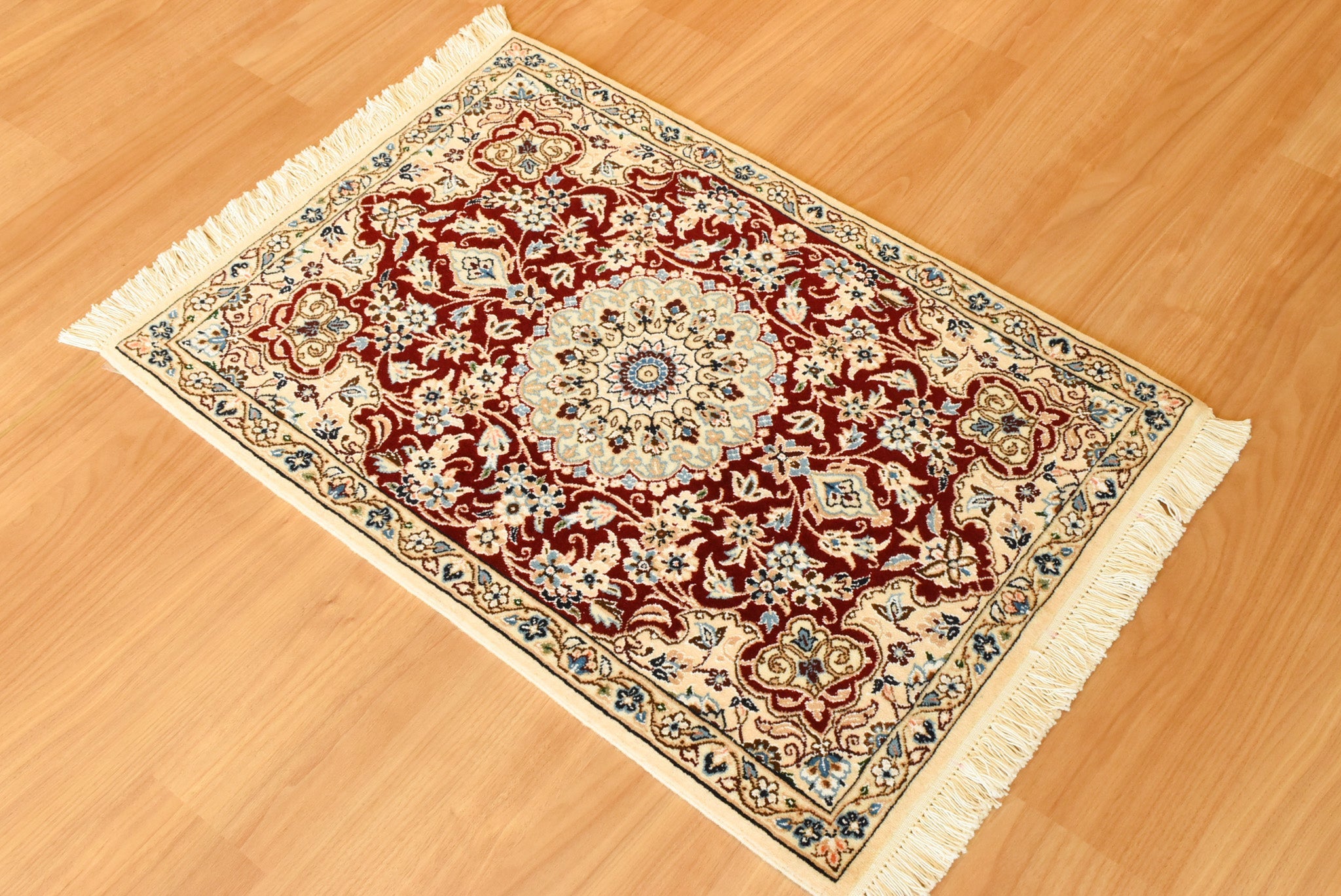 ペルシャ絨毯 イラン<br> ナイン産<br>サイズ:約66×95<br>【商品番号:54345】