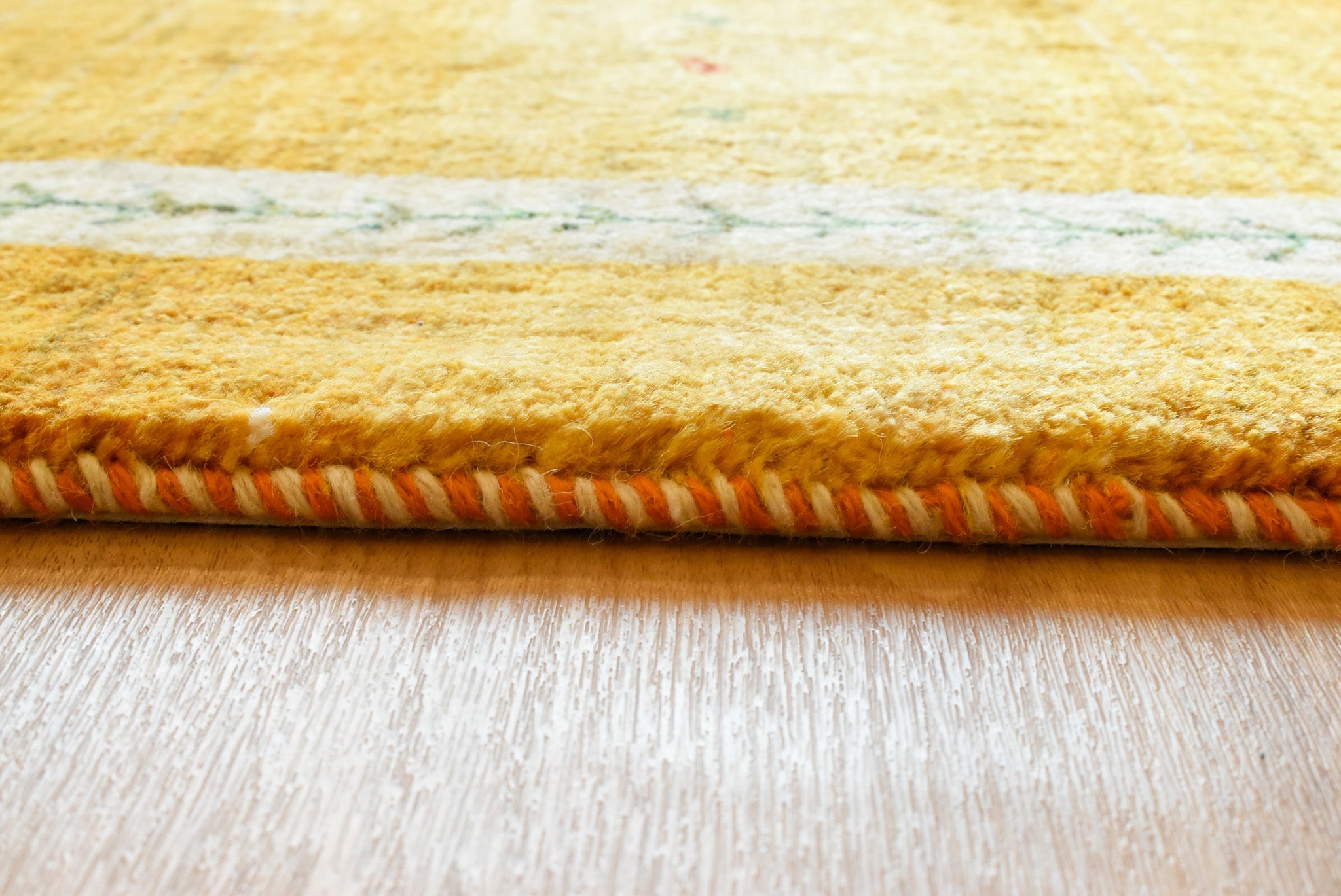 ギャッベ イラン産 <br>玄関マットサイズ<br>サイズ:約80×125<br>【商品番号:7740】