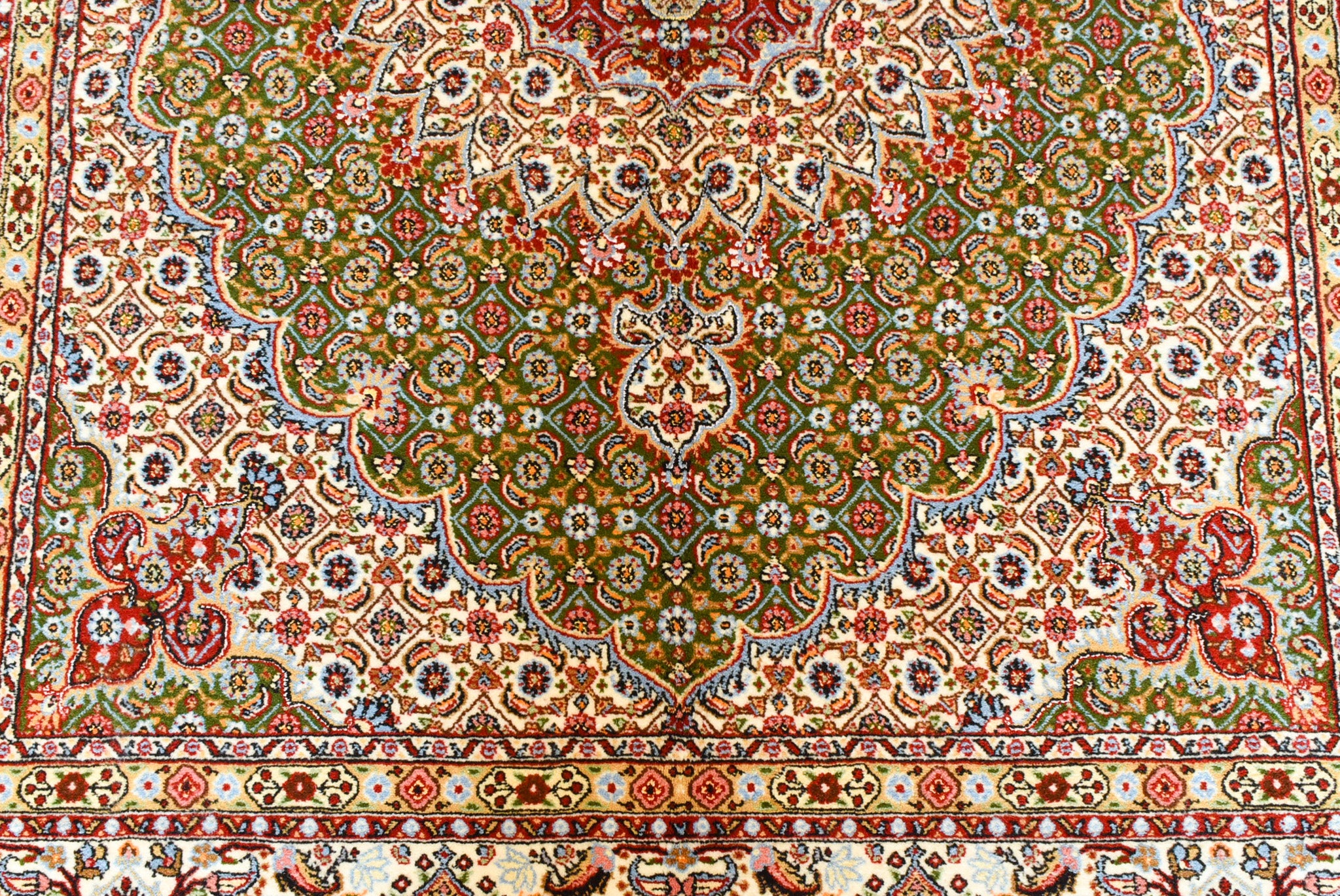 ペルシャ絨毯 イラン ムード産<br>リビングサイズ 155×193
