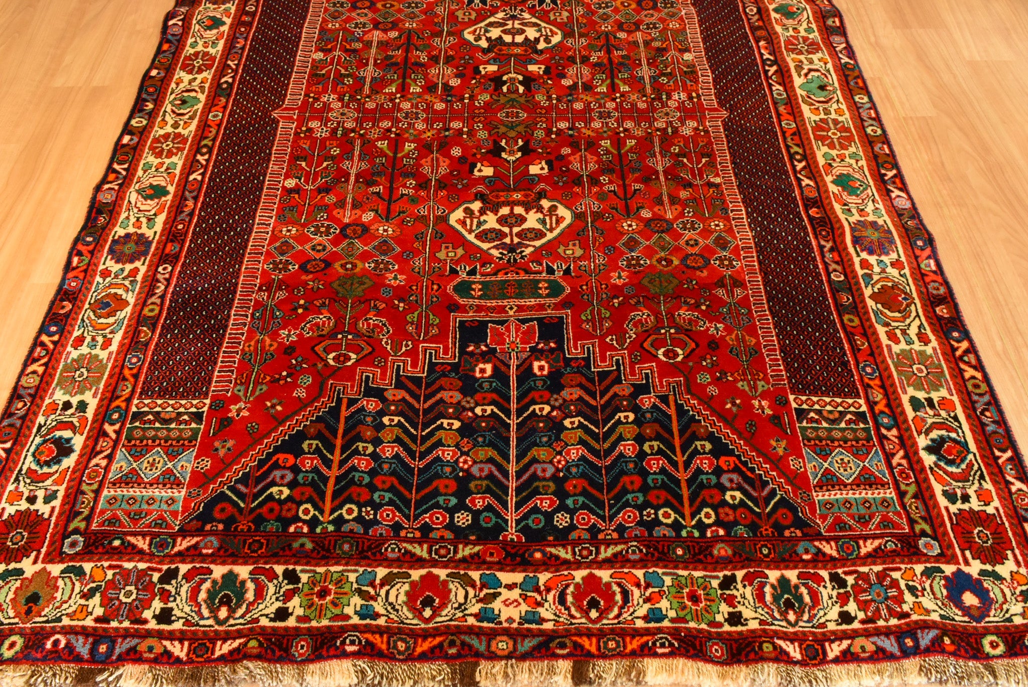トライバルラグ イラン産 シラーズ<br>リビングサイズ 約182×278