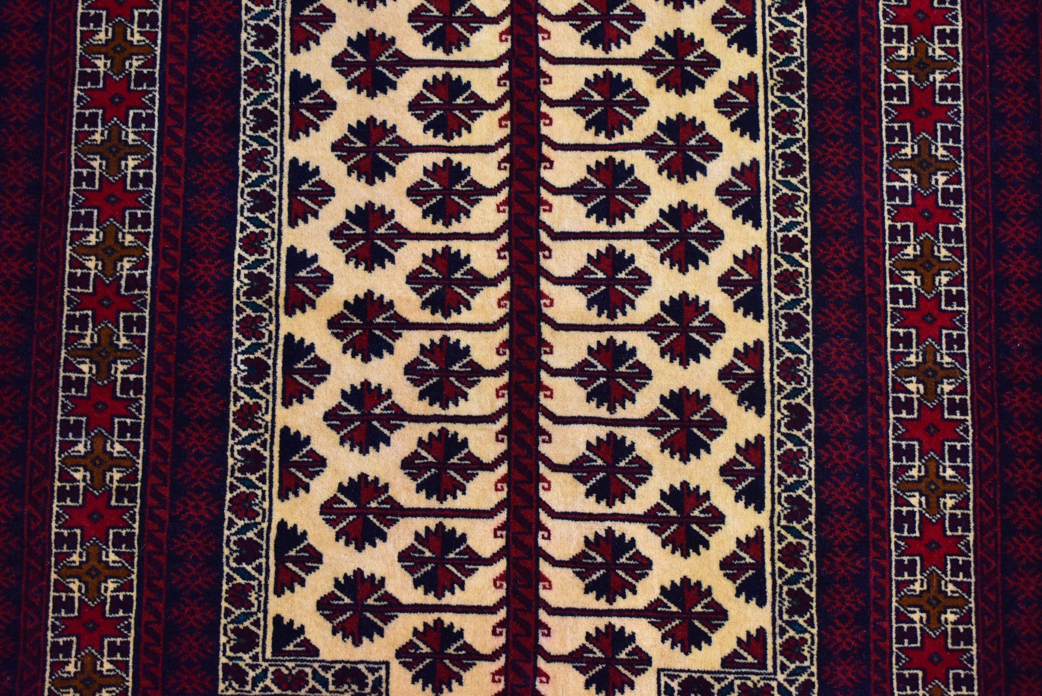 トライバルラグ イラン産 バルーチ<br>リビングサイズ 147×102