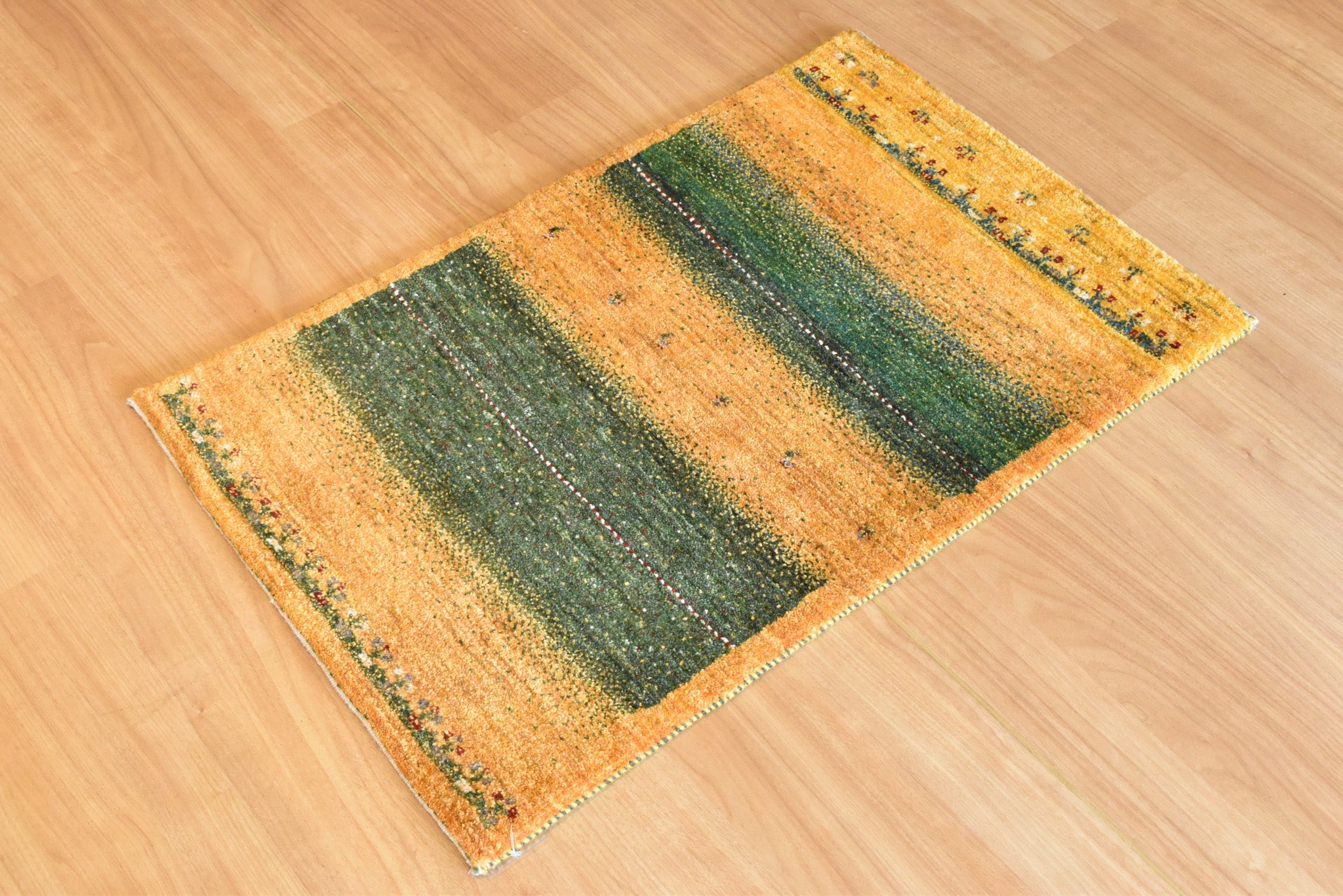 ギャッベ イラン産 <br>玄関サイズ 98✕63<br>【商品番号:12825】
