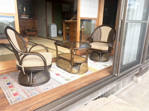 納品事例　笠岡市　A様邸　ギャッベ　チェア　テーブル
