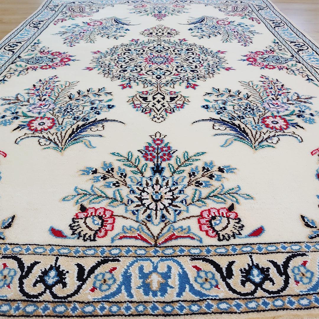 ペルシャ絨毯 イラン ナイン産<br>玄関マットサイズ 138×92