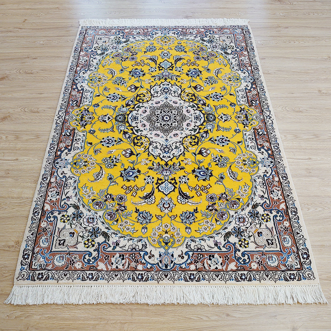 ペルシャ絨毯<br>イラン ナイン産<br>玄関マットサイズ 154×102