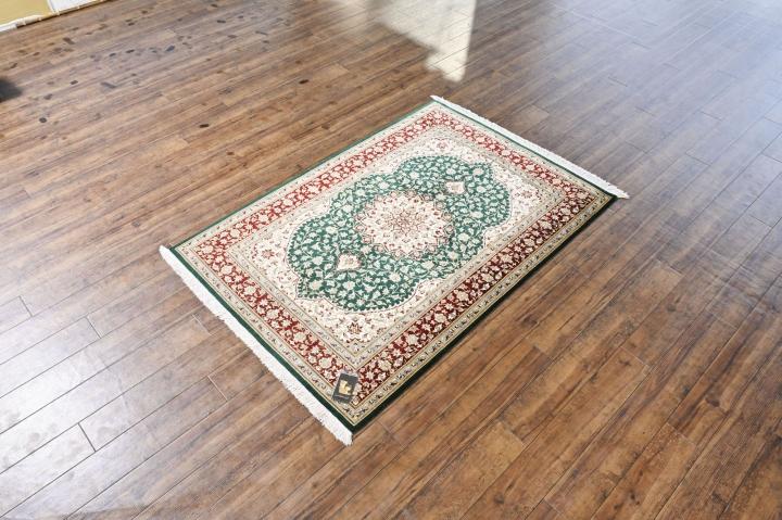 ペルシャ絨毯 イランクム産 148✕100【商品番号： 107257】