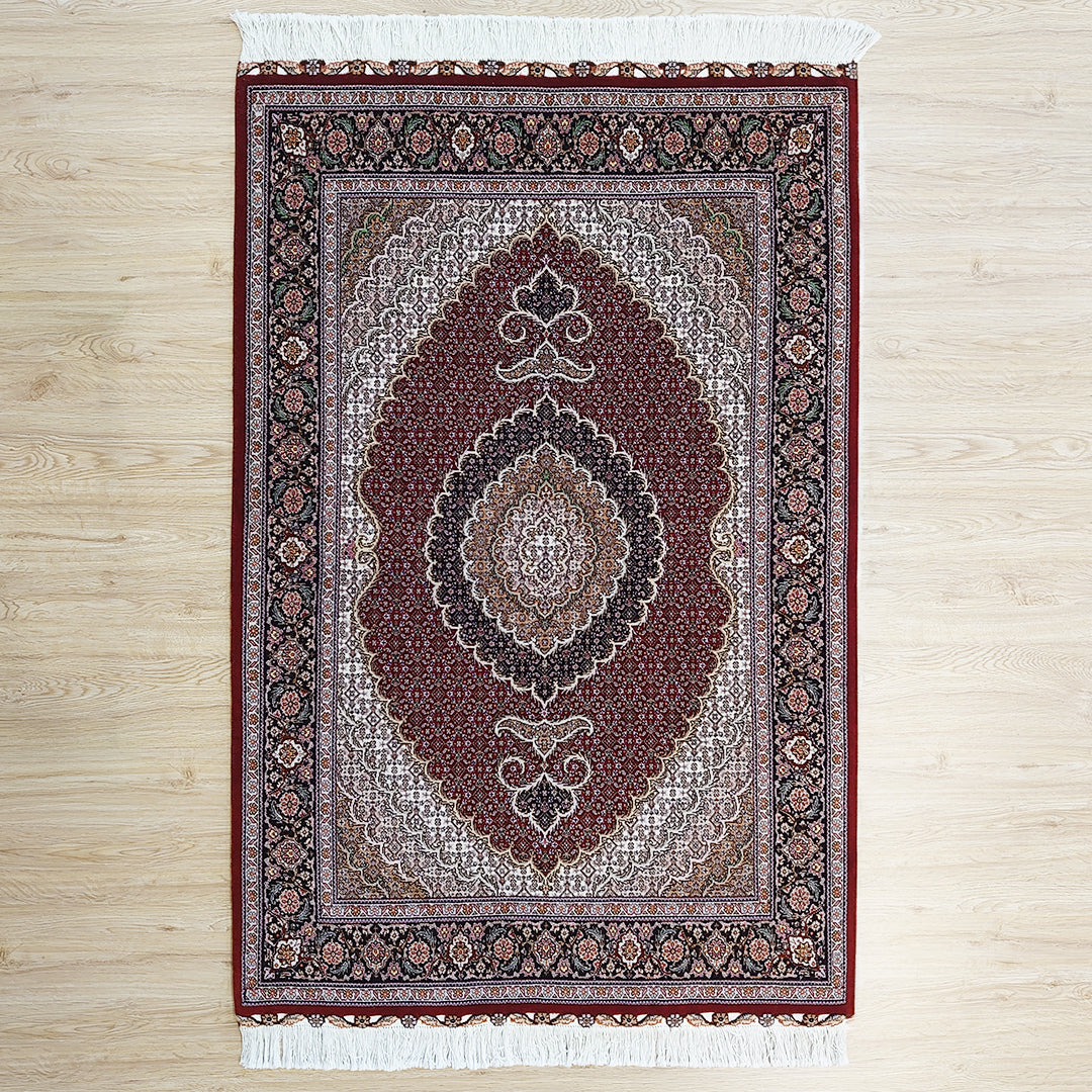 ペルシャ絨毯 イラン タブリーズ産<br>玄関マットサイズ 150×101