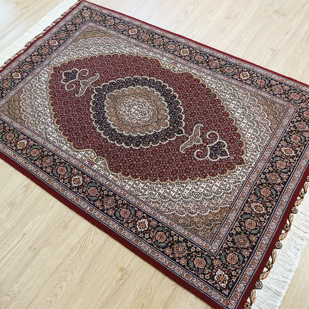 ペルシャ絨毯 イラン タブリーズ産<br>玄関マットサイズ 150×101