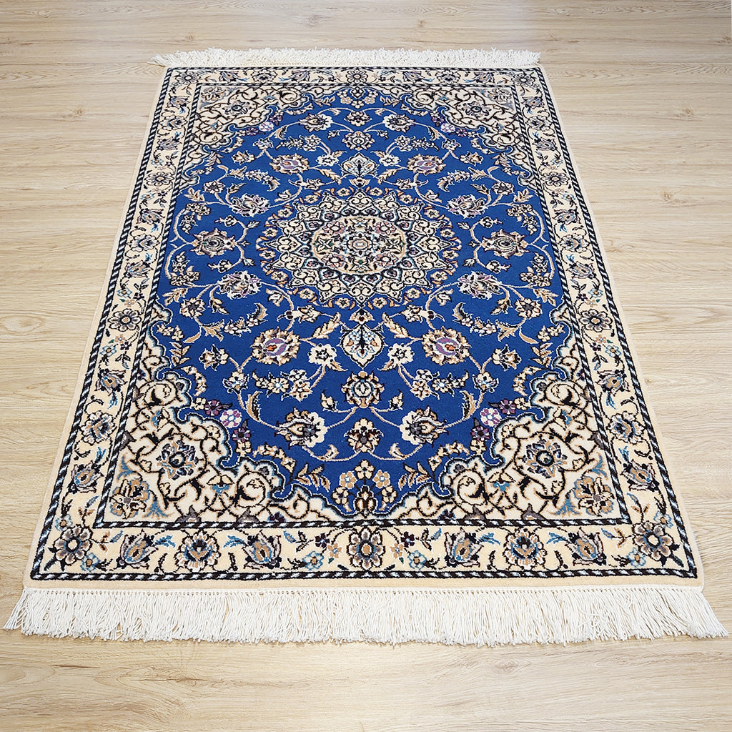 ペルシャ絨毯<br>イラン ナイン産<br>玄関マットサイズ 117×80