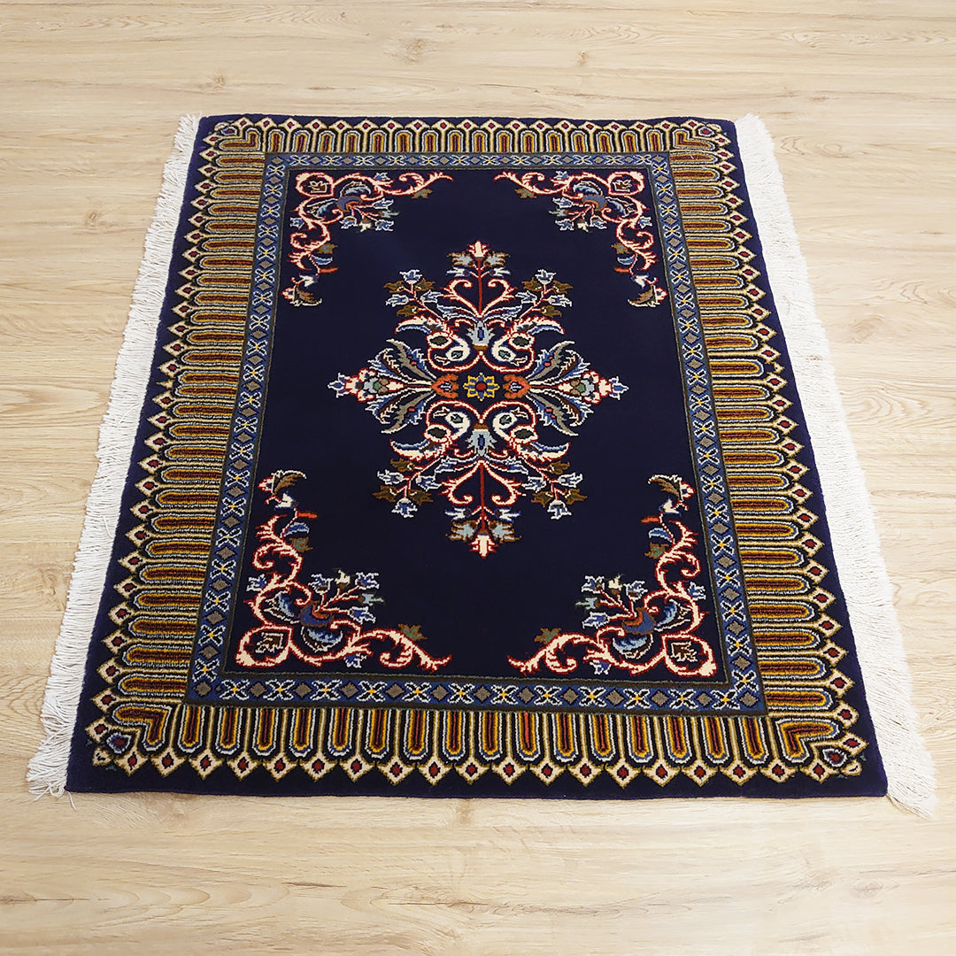 ペルシャ絨毯 イラン カシャーン産<br>玄関マットサイズ 74×95