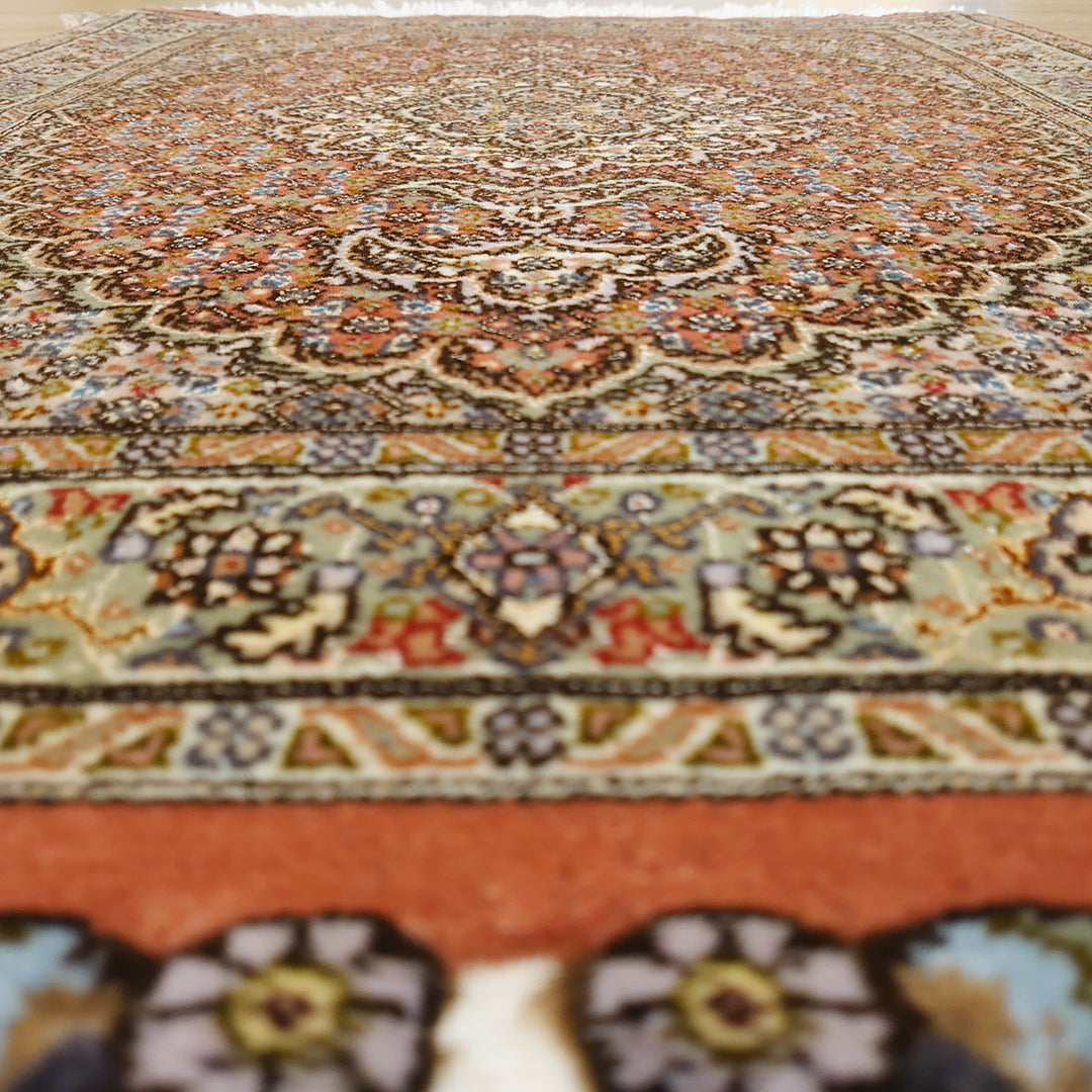 ペルシャ絨毯 イラン タブリーズ産<br>玄関マットサイズ 83×65