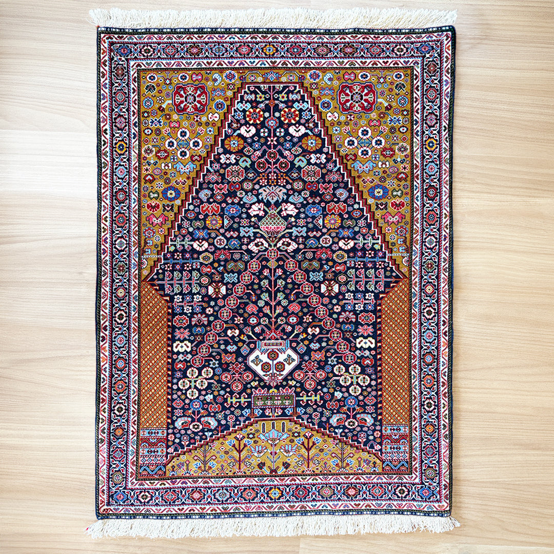 ペルシャ絨毯<br>イラン産 カシュガイ<br>玄関マットサイズ 110×80