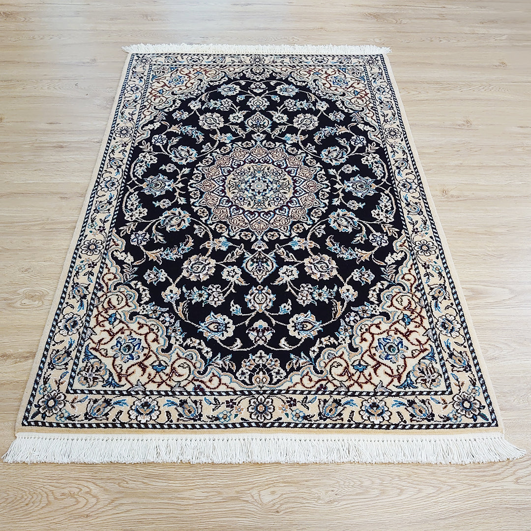 ペルシャ絨毯 イラン ナイン産<br>玄関マットサイズ 120×80