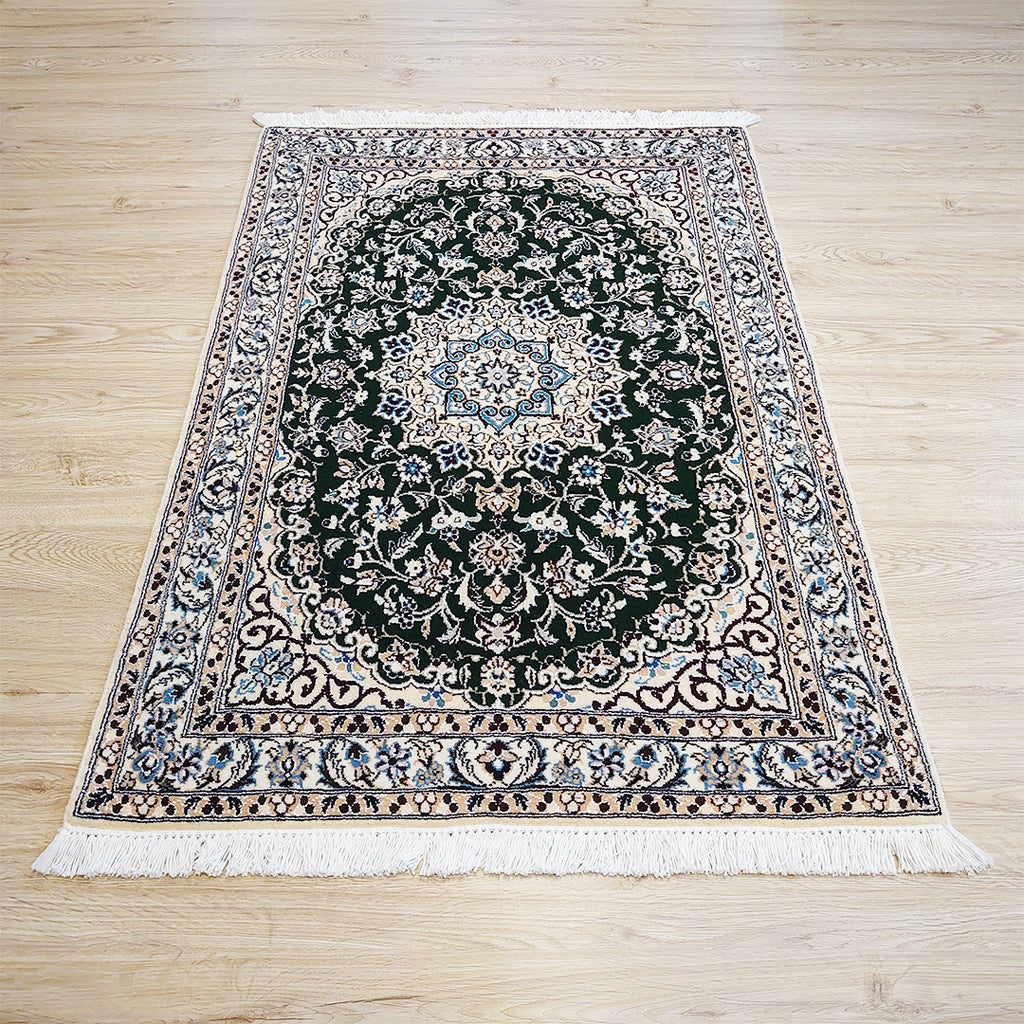 ペルシャ絨毯<br>イラン ナイン産<br>玄関マットサイズ 116×80