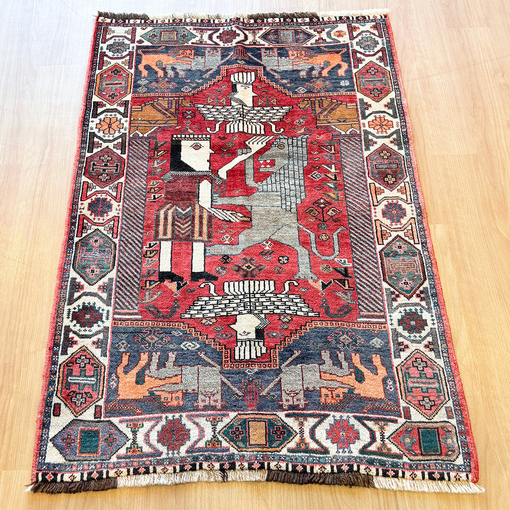 トライバルラグ<br>イラン産<br>リビングサイズ 152×110