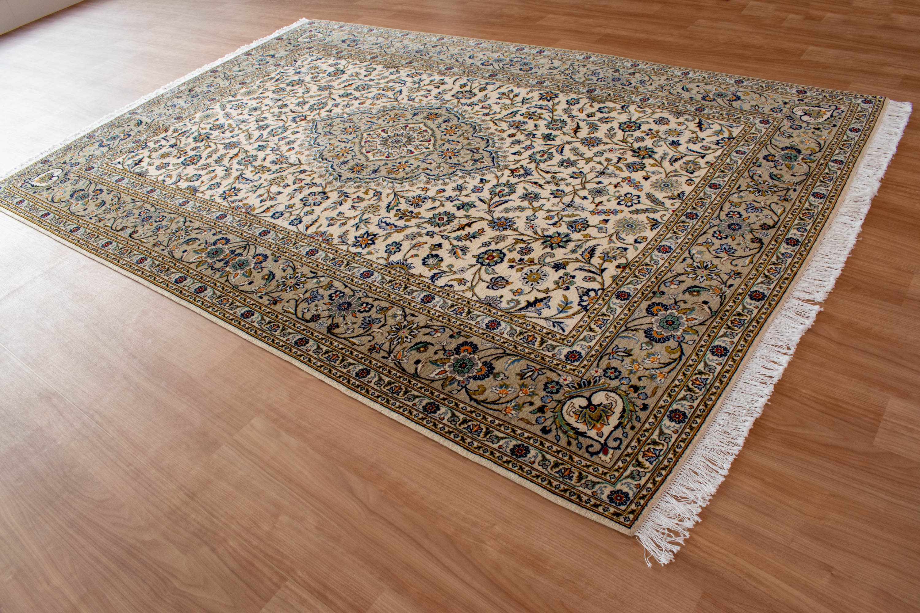 ペルシャ絨毯　イラン<br> カシャーン産【FARSHMAH工房】300✕205<br>【商品番号：11663】