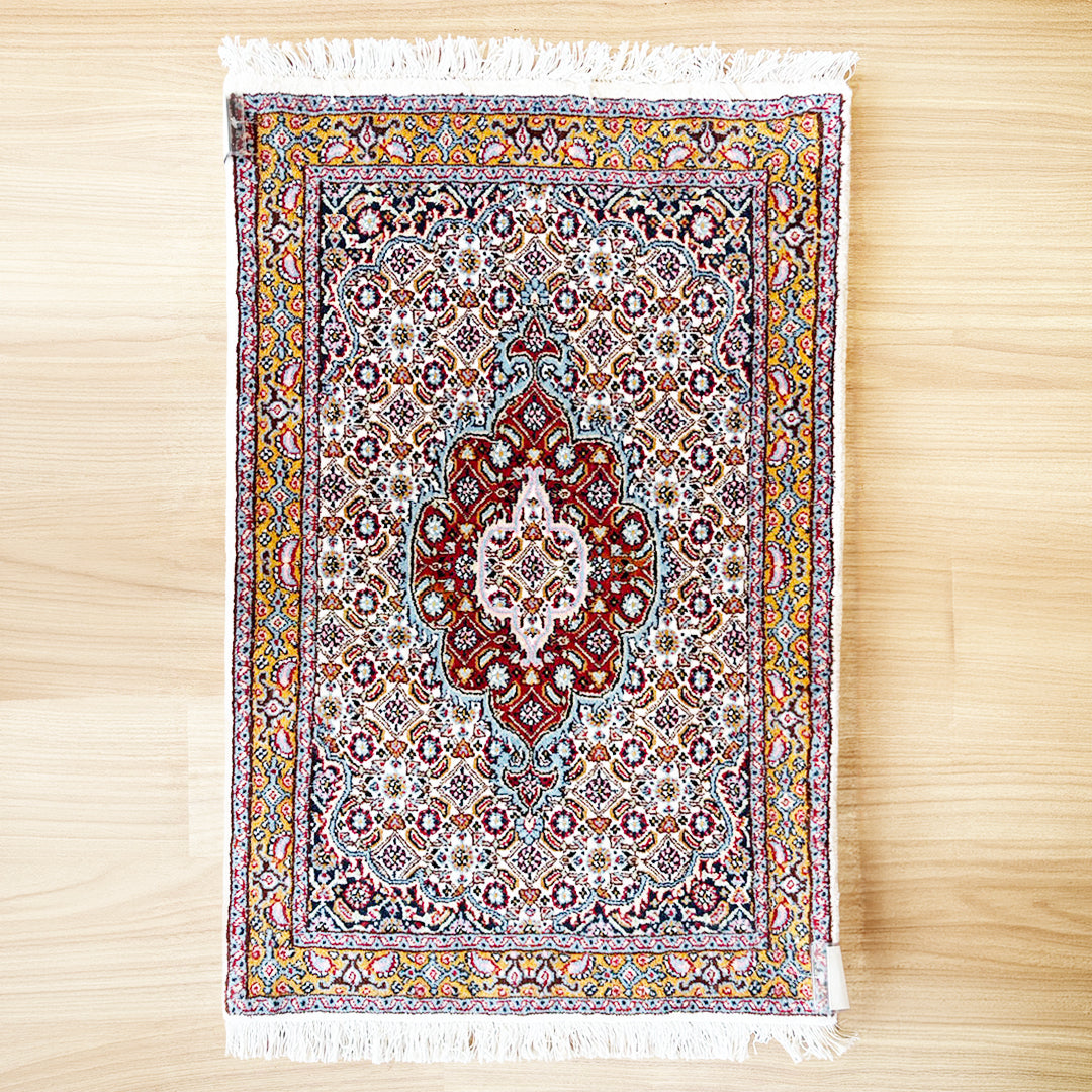 ペルシャ絨毯<br>イラン ムード産<br>玄関マットサイズ 90×60