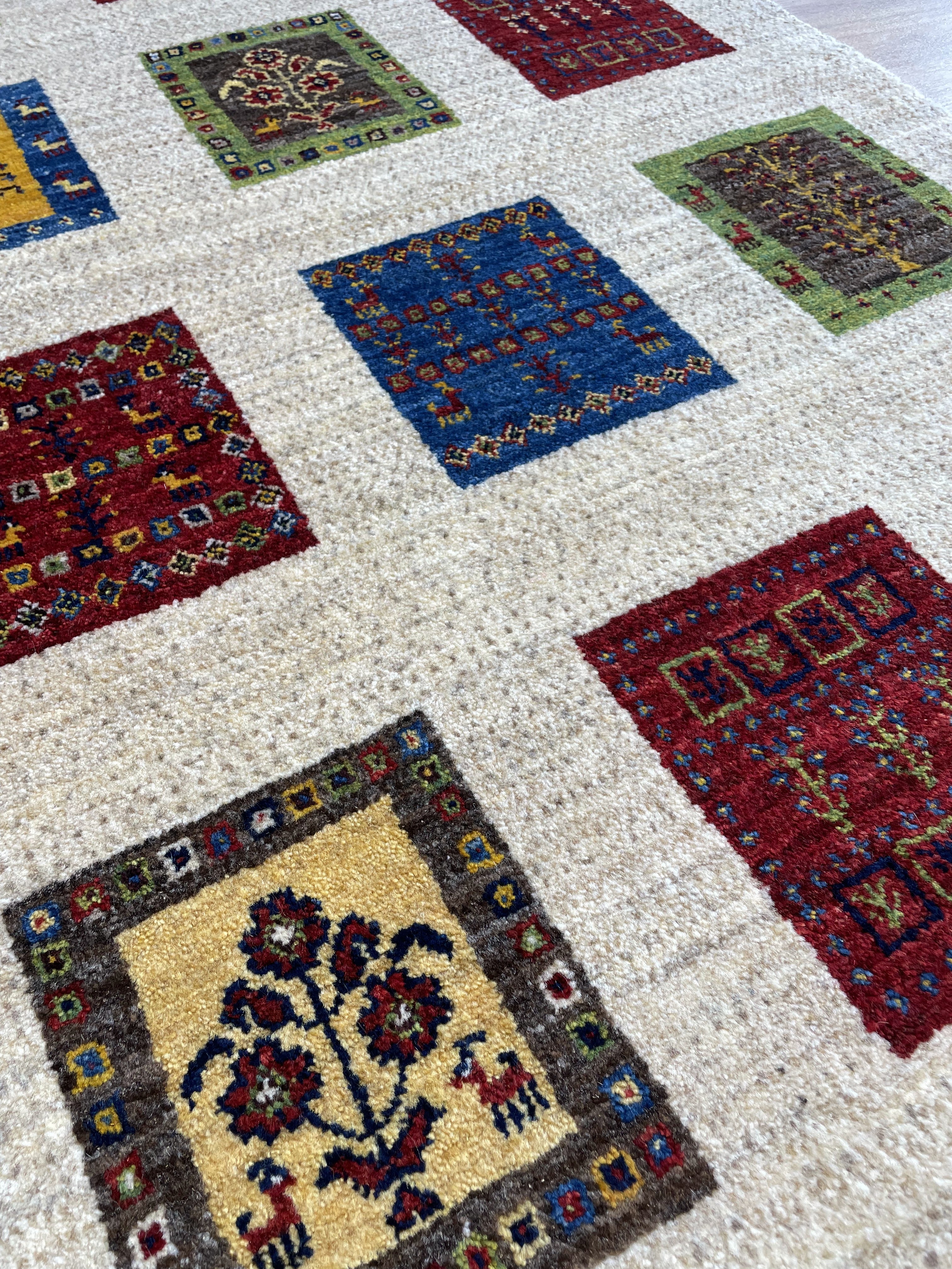 ギャッベ イラン産<br>玄関マットサイズ 134×85