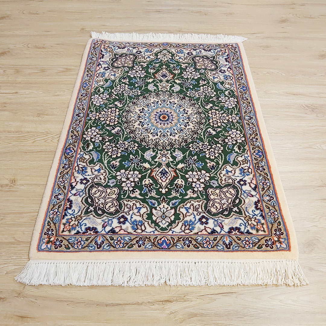 ペルシャ絨毯 イラン ナイン産<br>玄関マットサイズ 90×60