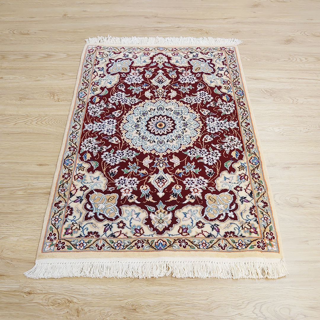 ペルシャ絨毯 イラン ナイン産<br>玄関マットサイズ 90×60