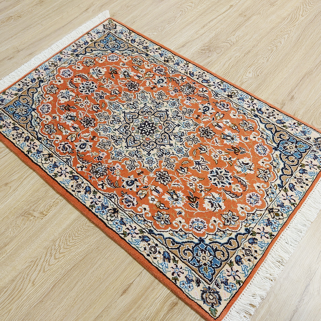 ペルシャ絨毯 イラン ナイン産<br>玄関マットサイズ 90×60