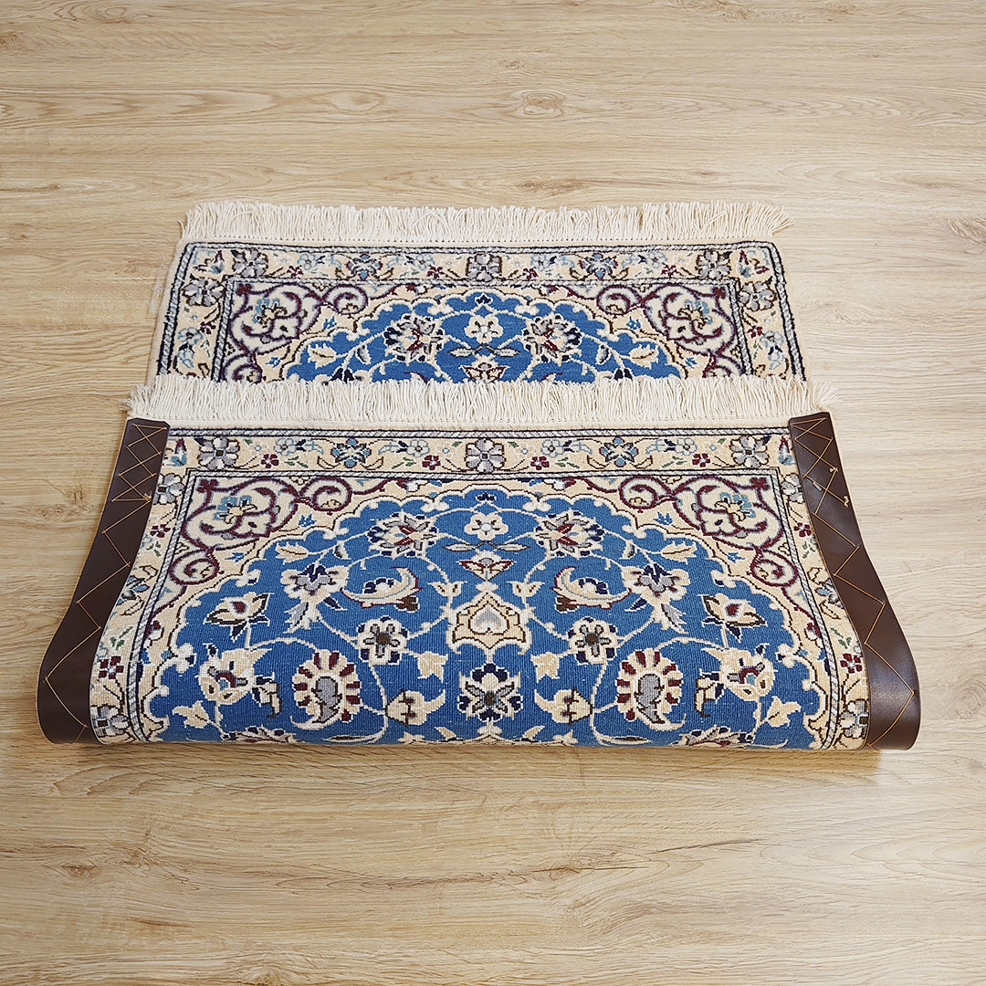 ペルシャ絨毯 イラン ナイン産<br>玄関マットサイズ 86×60