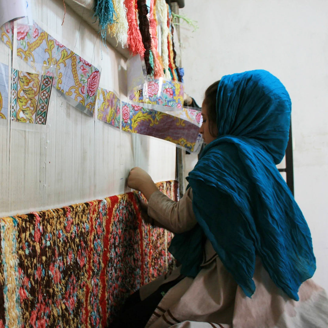 ペルシャ絨毯 イラン クム産玄関マットサイズ 148✕100