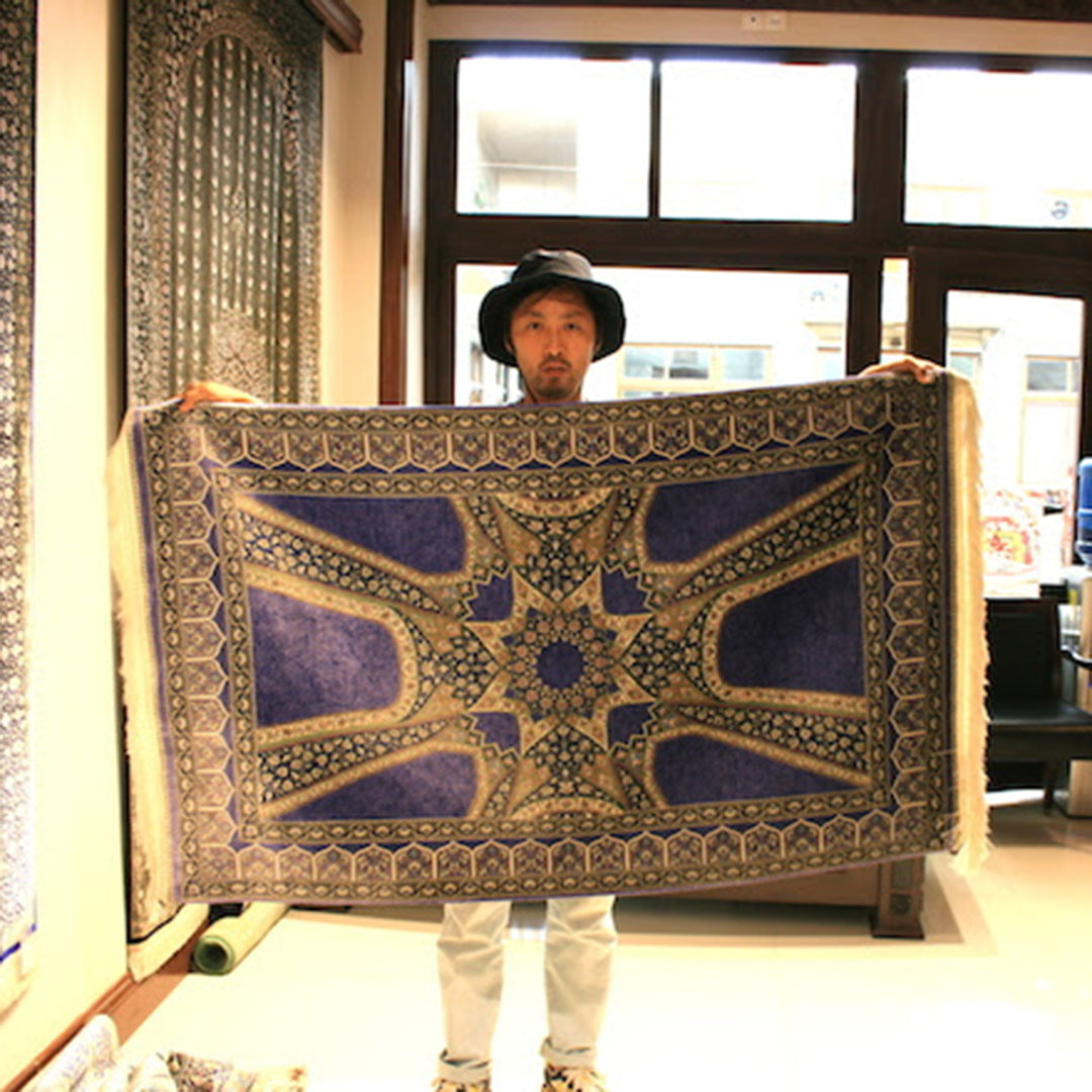 額入り　ペルシャ絨毯　馬　　絨毯は卓上サイズ 2025年最新】ペルシャ絨毯 馬の人気アイテム - メルカリ